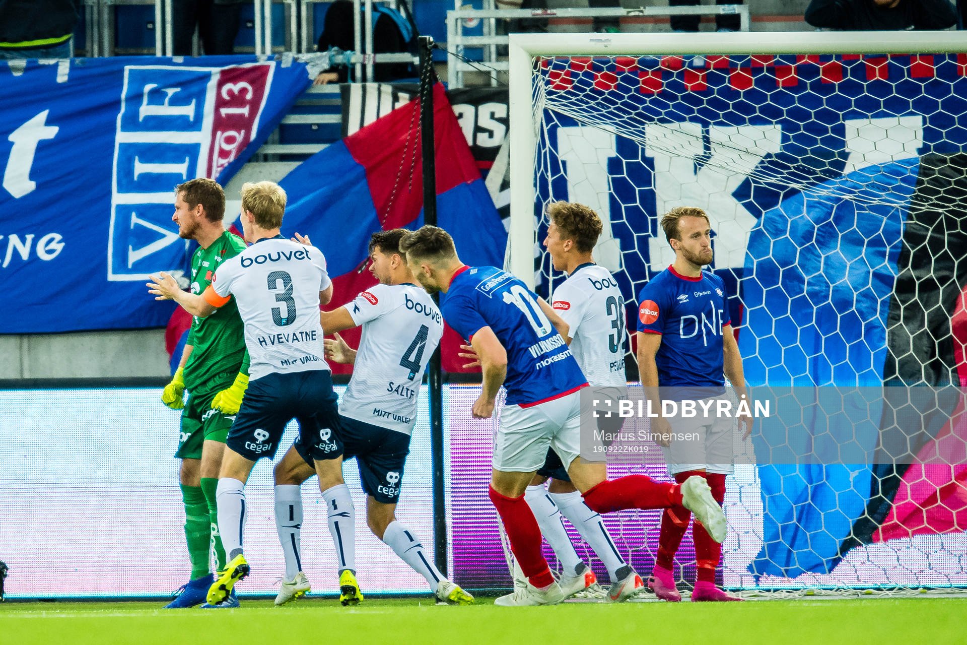 Iven Austbø of Viking celebrates