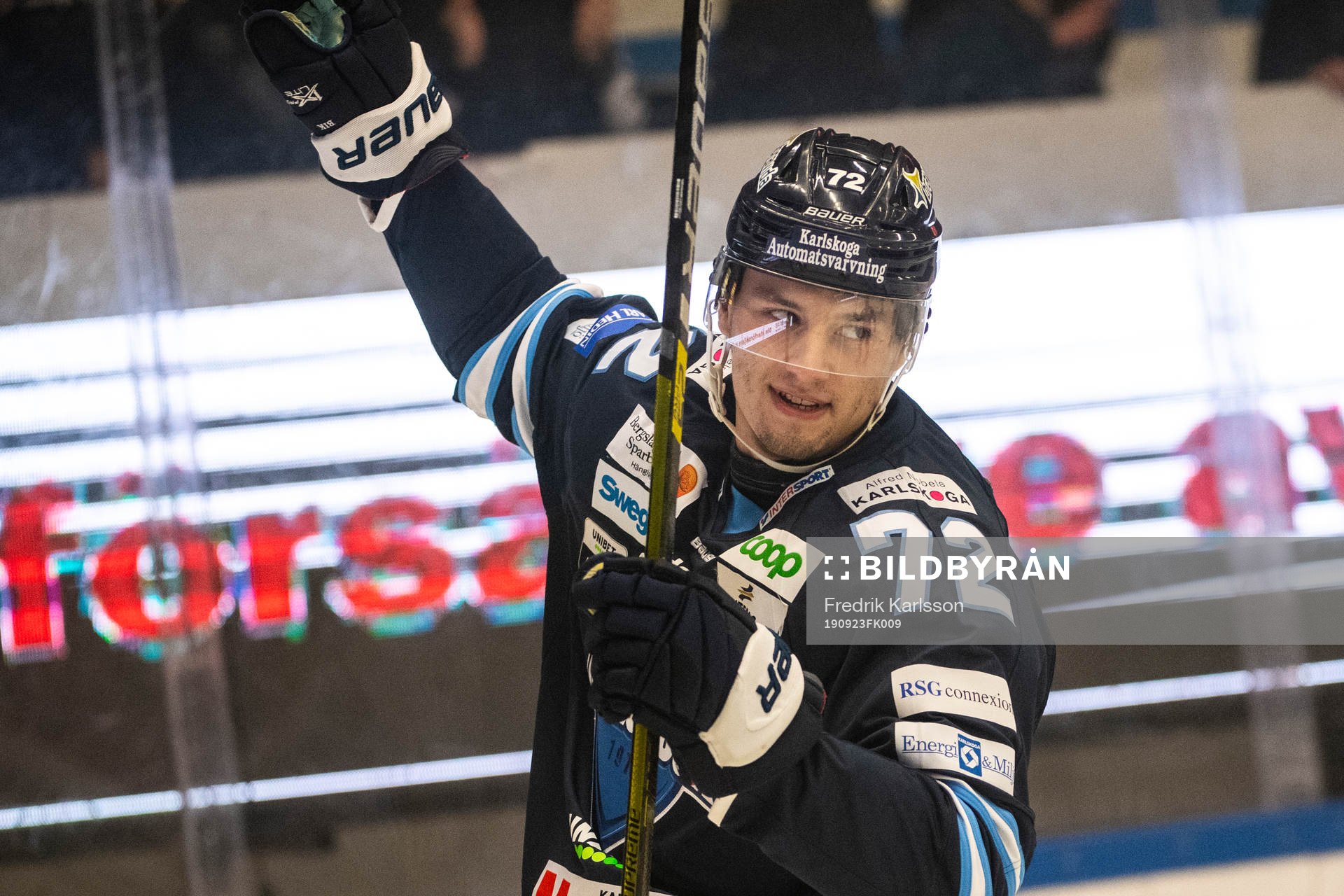 Karlskogas Filip Ahl jublar