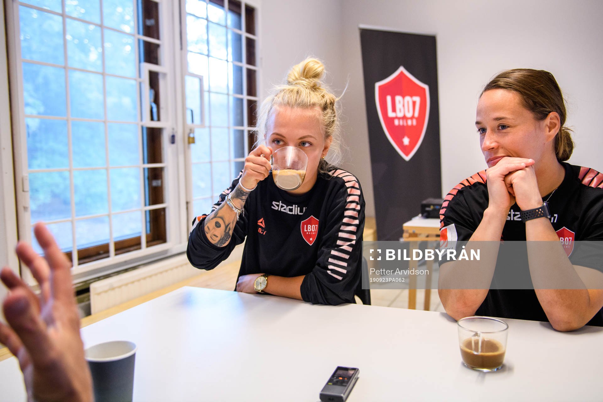 Limhamn Bunkeflos Natalie Hoff Persson och målvakt Chandra