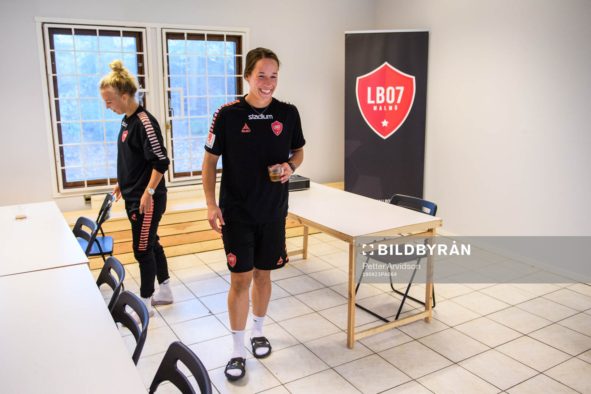 Limhamn Bunkeflos målvakt Chandra Bednar och Natalie Hoff