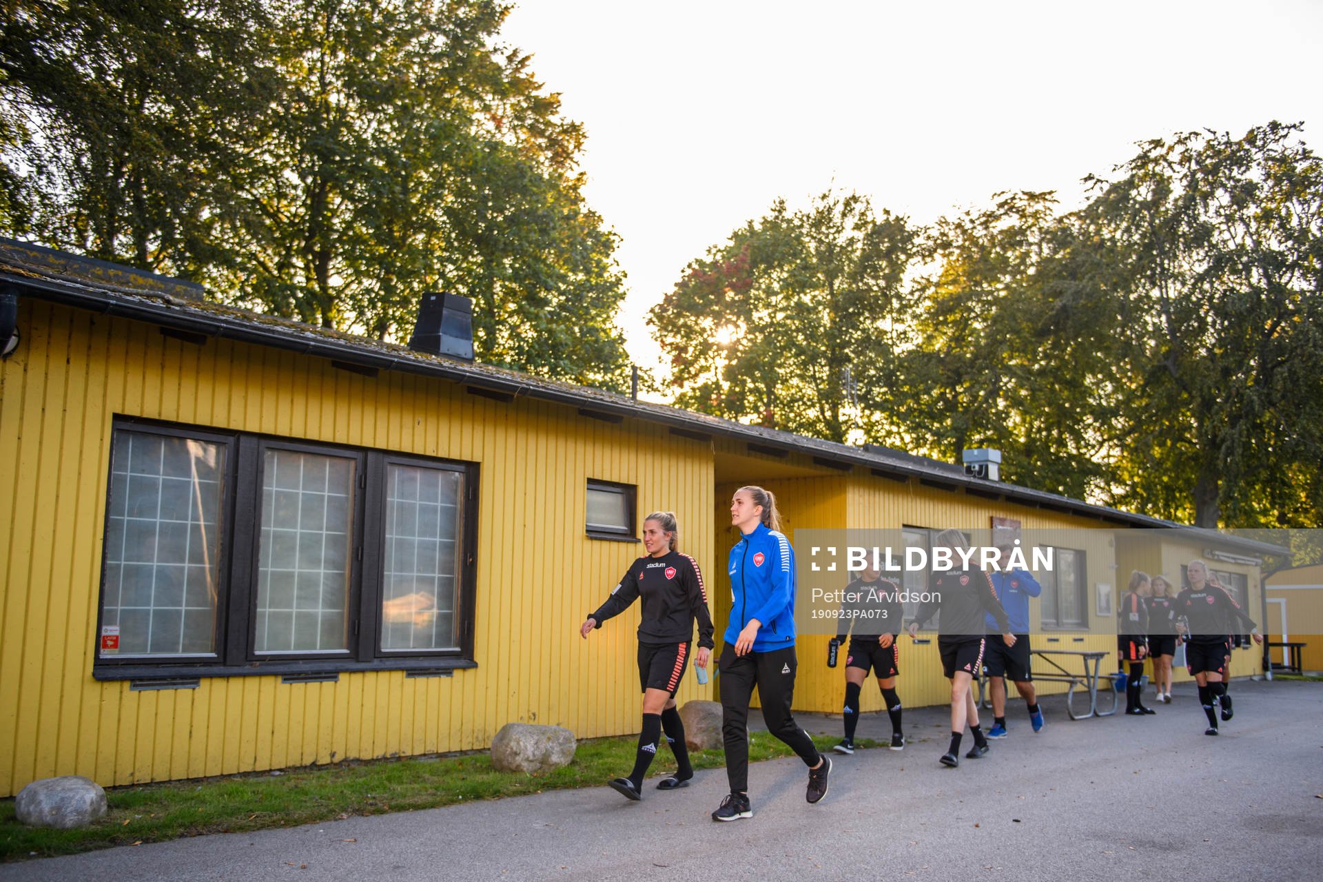 Limhamn Bunkeflos spelare lämnar klubbstugan