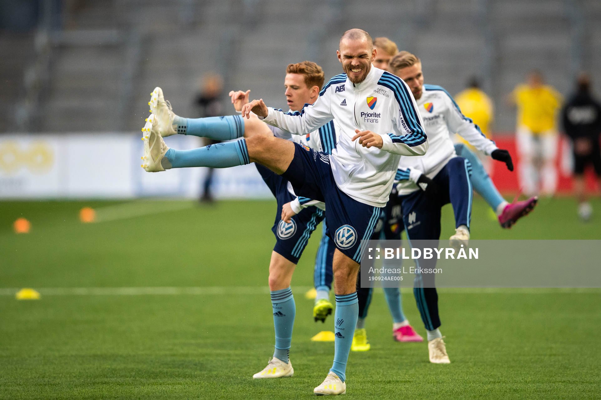 Djurgårdens Marcus Danielson värme upp