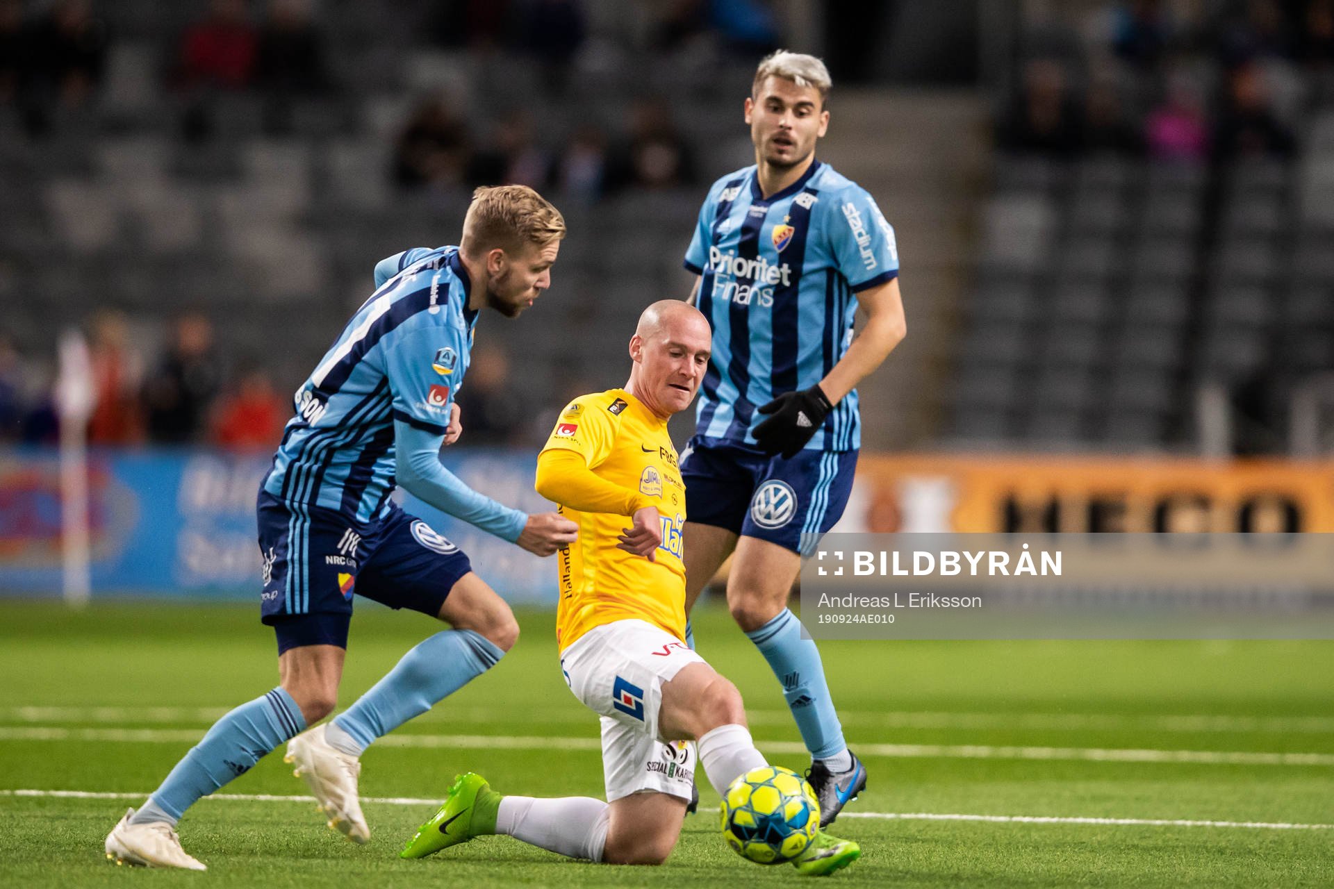 Djurgårdens Jonathan Ring och Astrit Ajdarevic mot