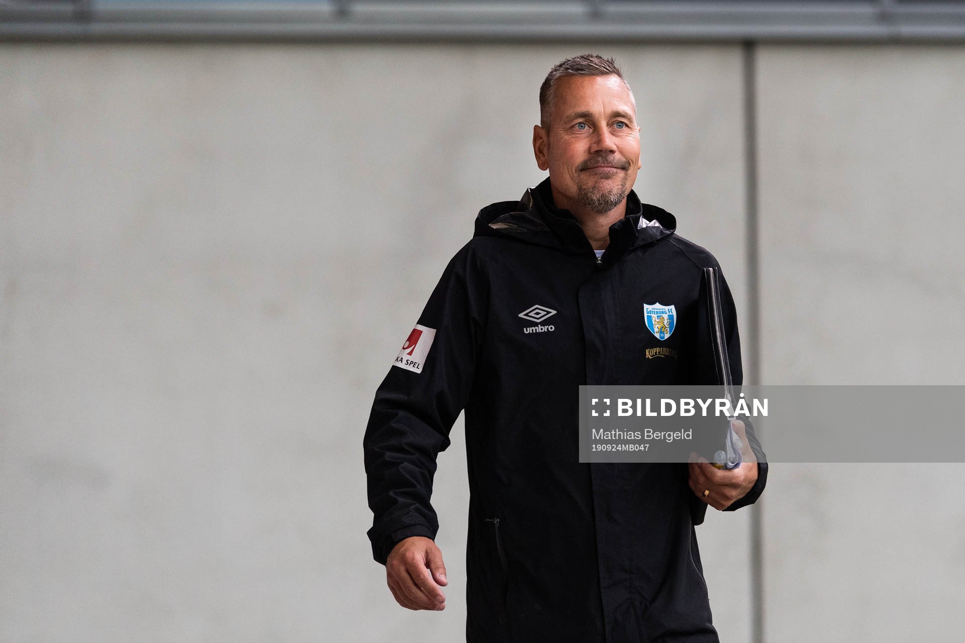 Marcus Lantz, head coach of Göteborg, arrive at a training