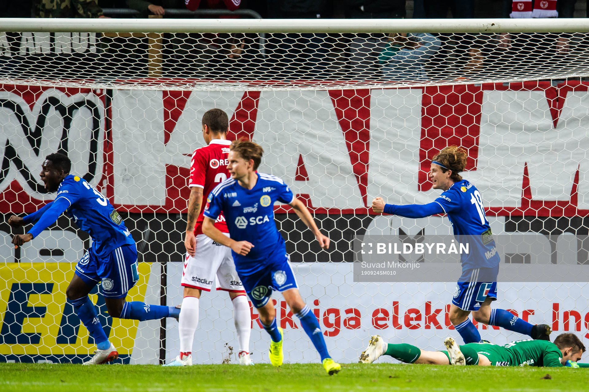 Sundsvalls spelare jublar