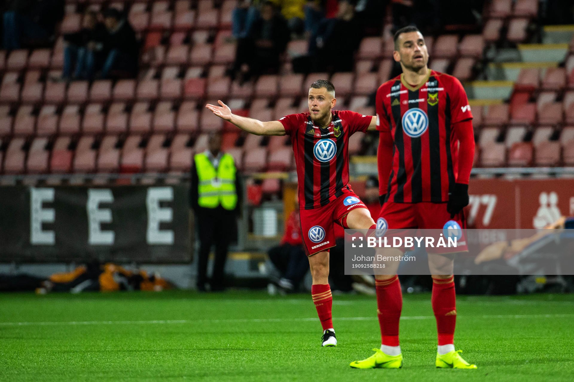 Östersunds Charlie Colkett deppar
