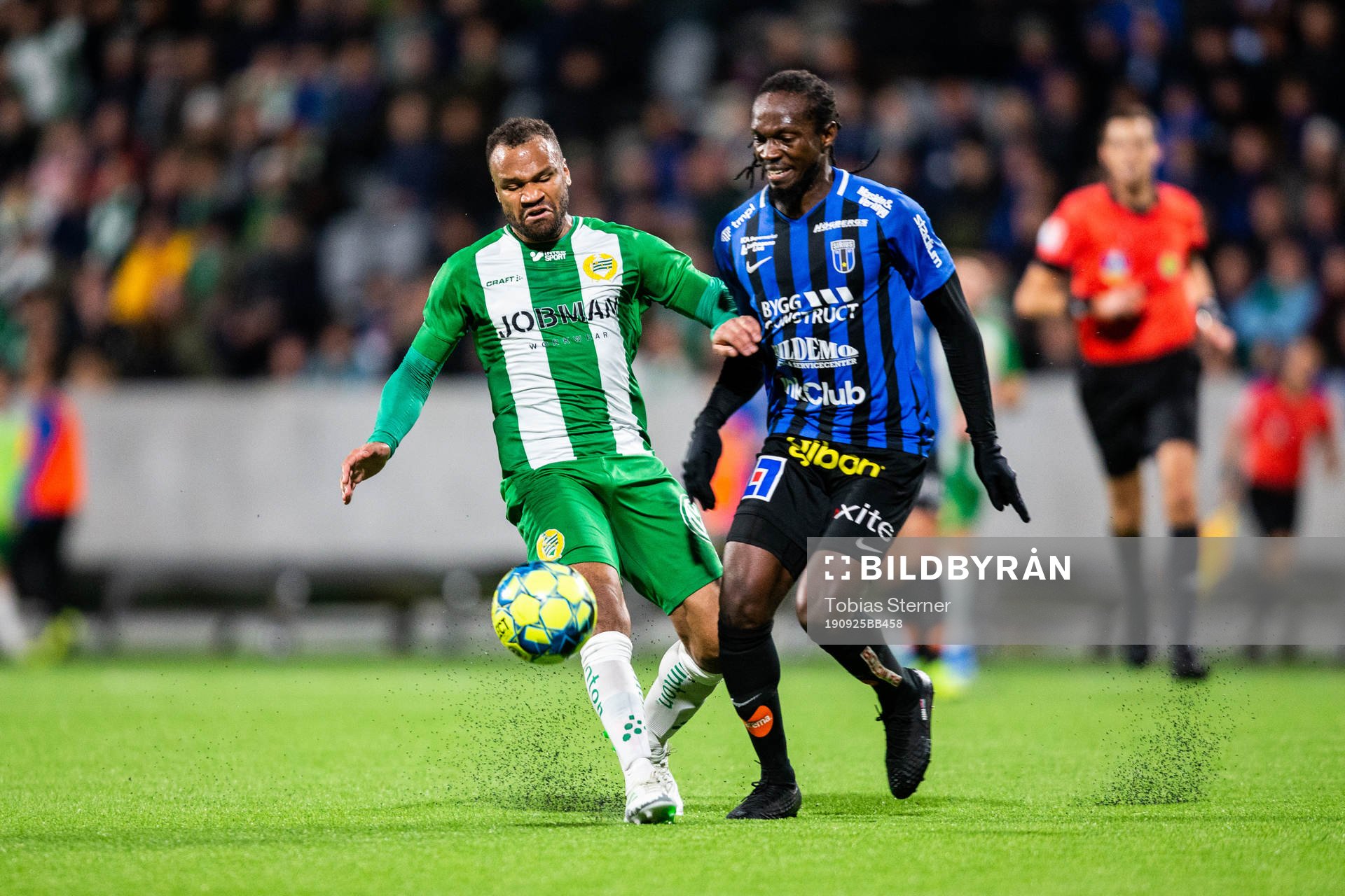 Hammarbys Serge-Junior Martinsson Ngouali och Sirius Kebba