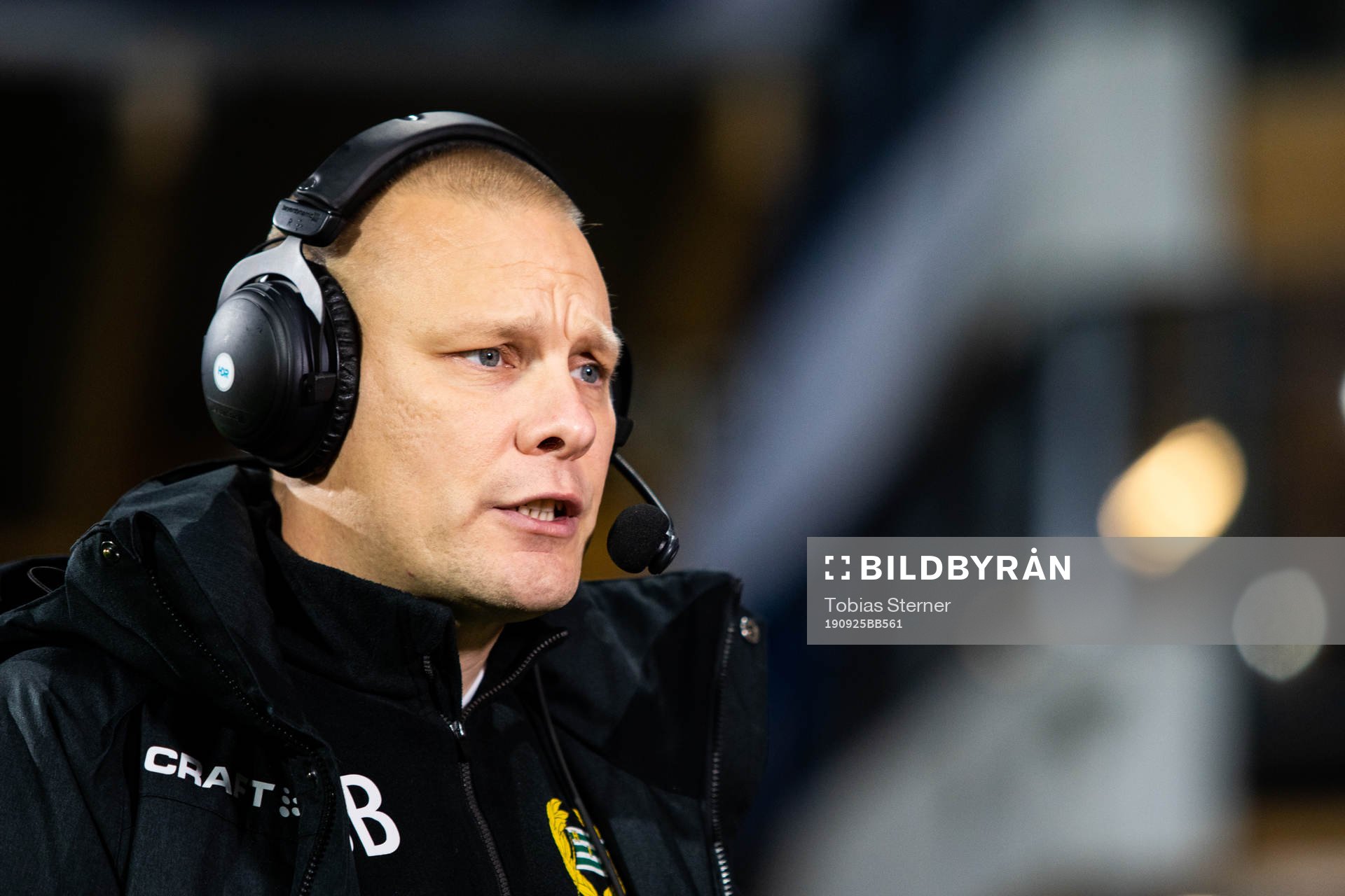 Hammarbys tränare Stefan Billborn innan fotbollsmatchen i