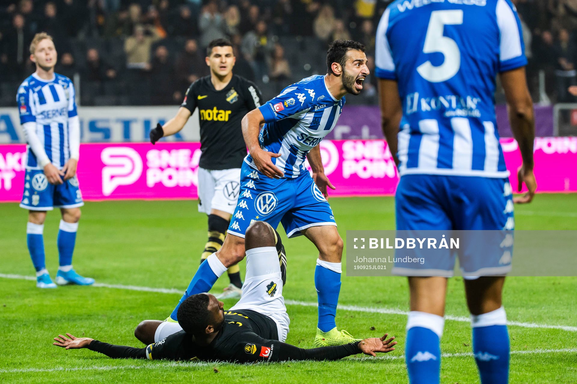 IFK Göteborgs André Calisir reagerar