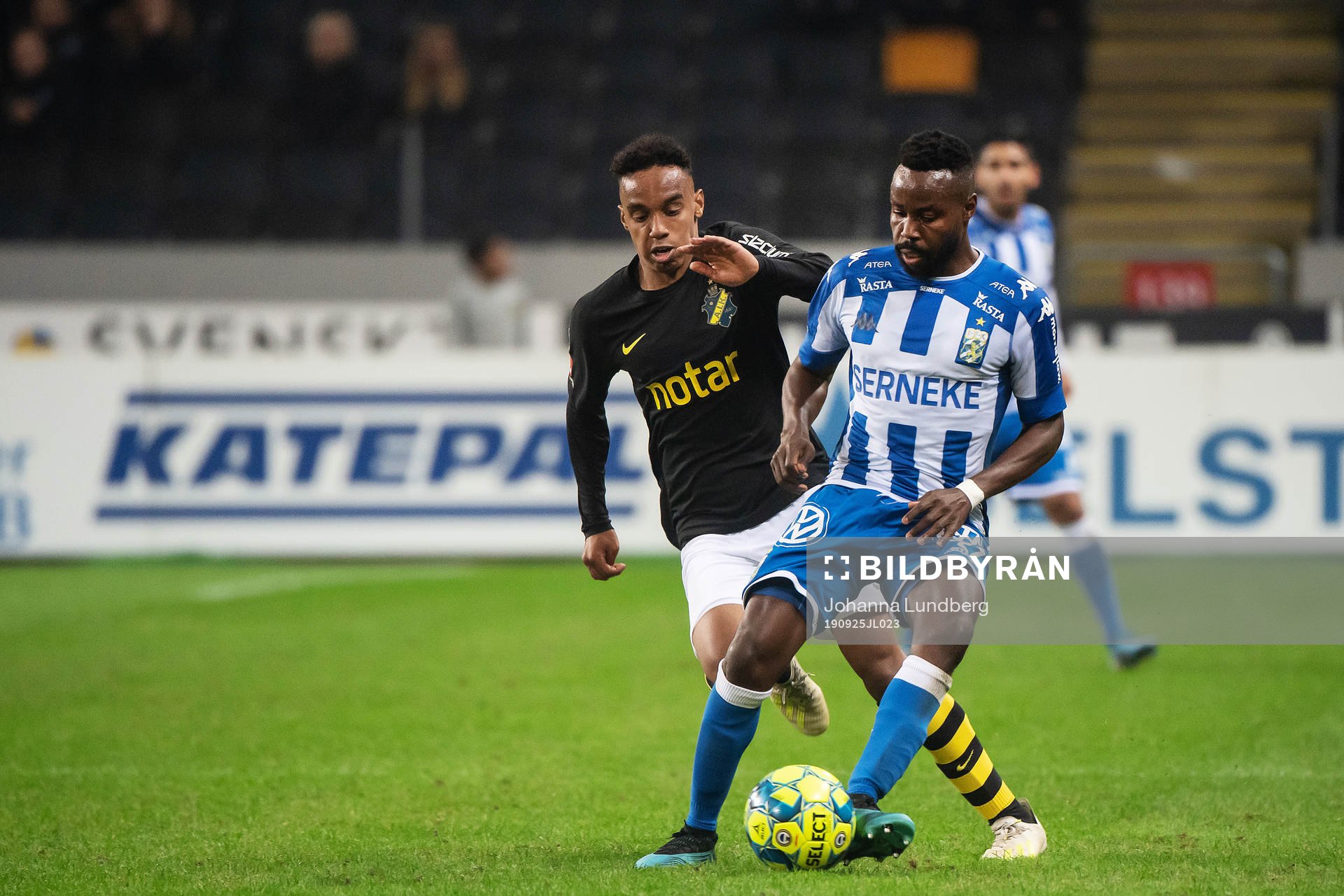 s Bilal Hussein och IFK Göteborgs Nzuzi Toko