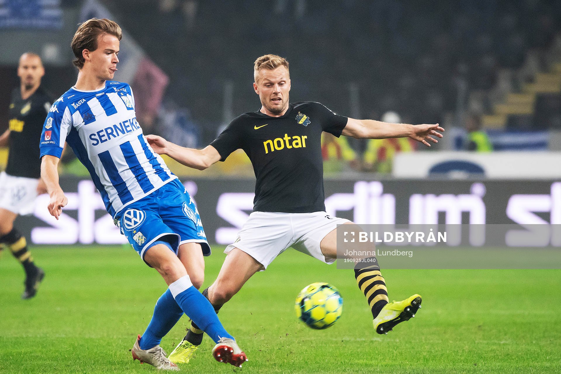 s Sebastian Larsson
