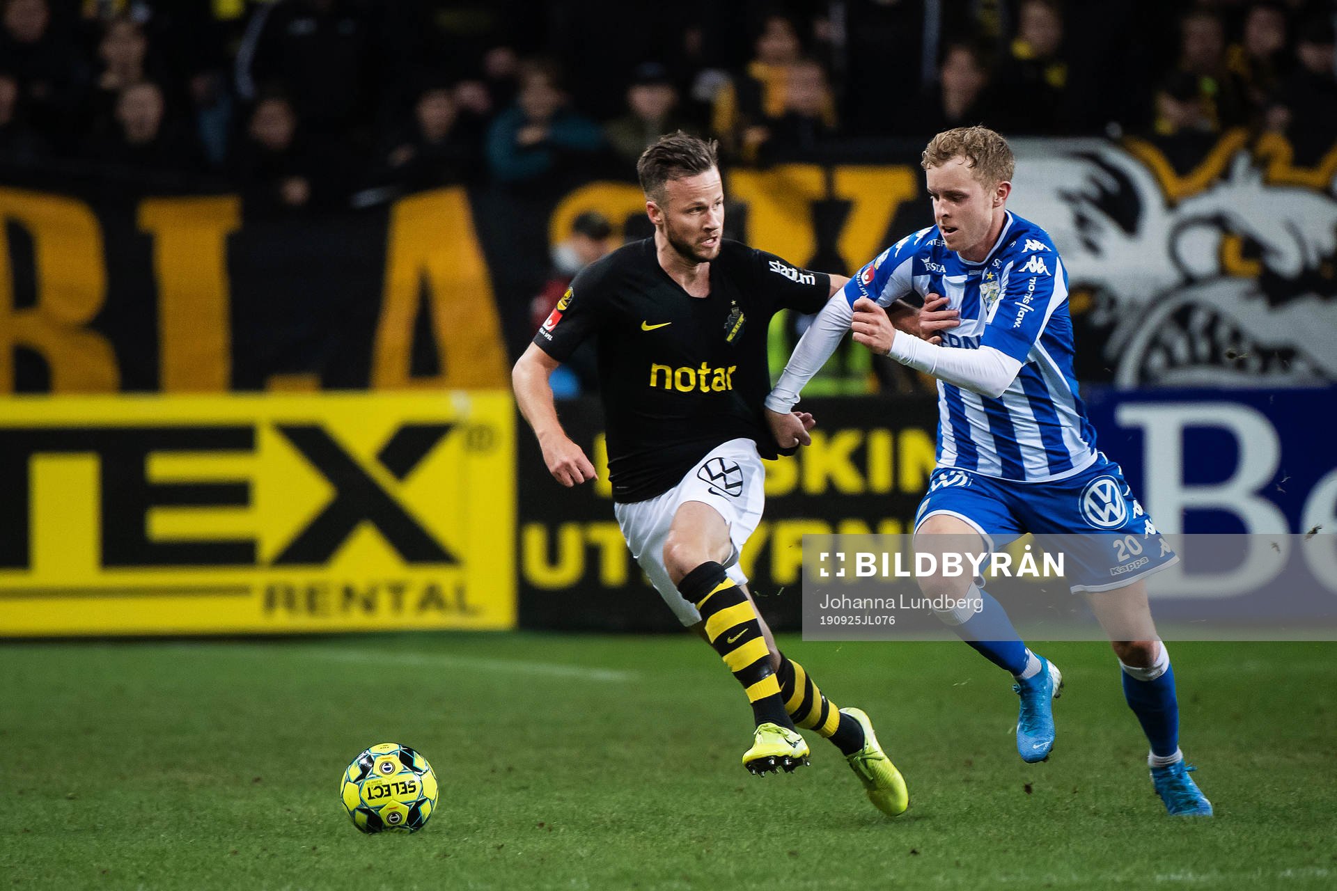 s Robert Lundström och IFK Göteborgs Victor Wernersson