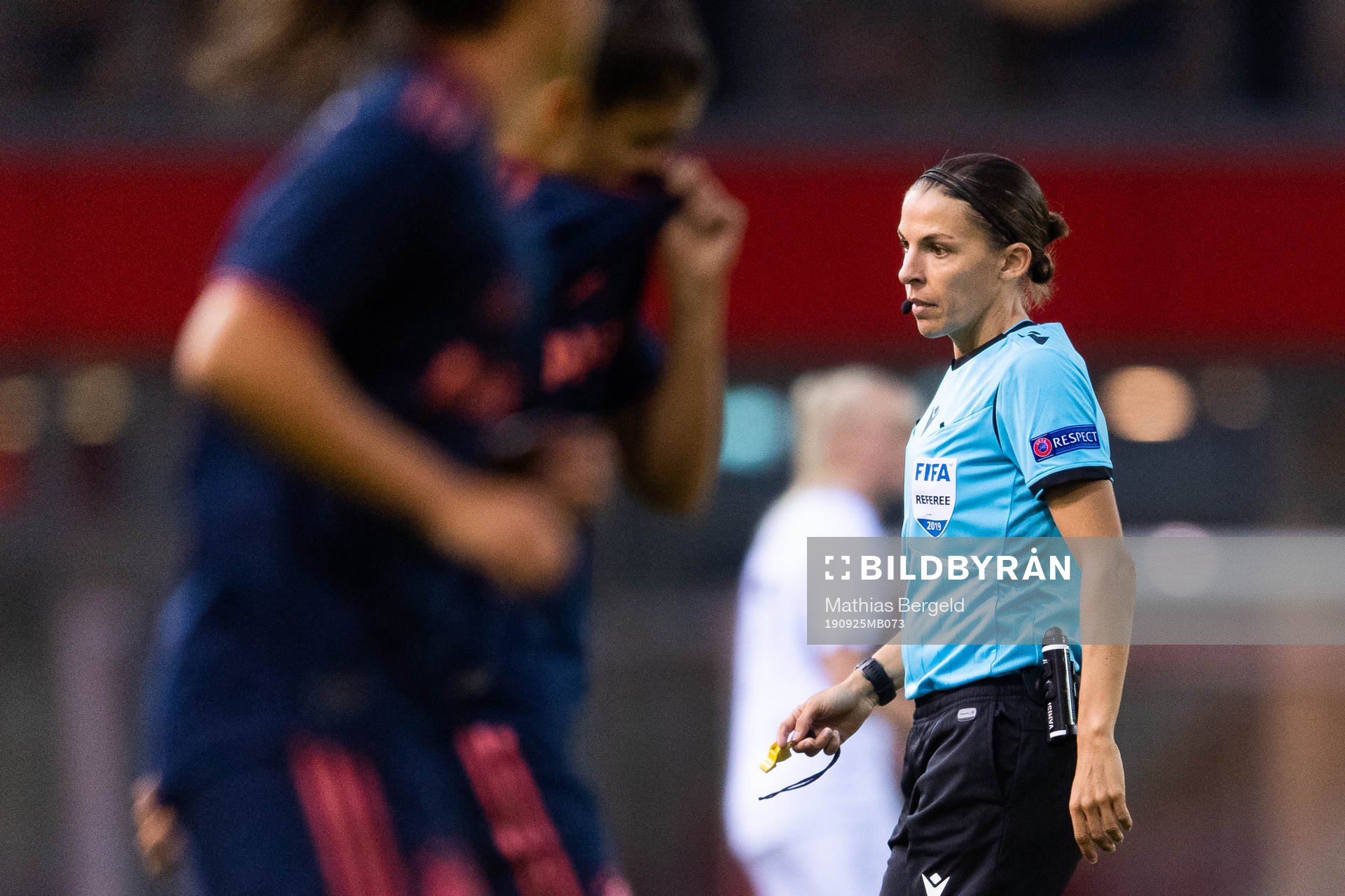 Referee Stéphanie Frappart