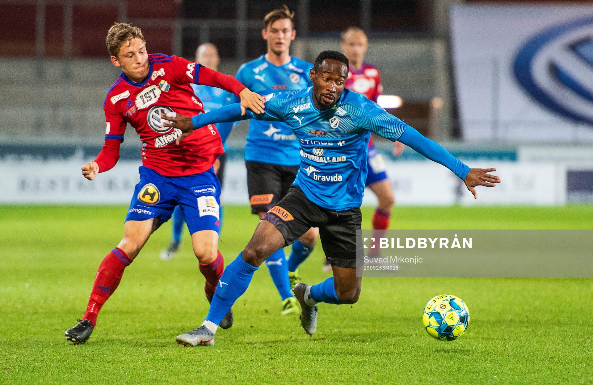 Halmstads Sadat Karim och Östers Anton Andreasson