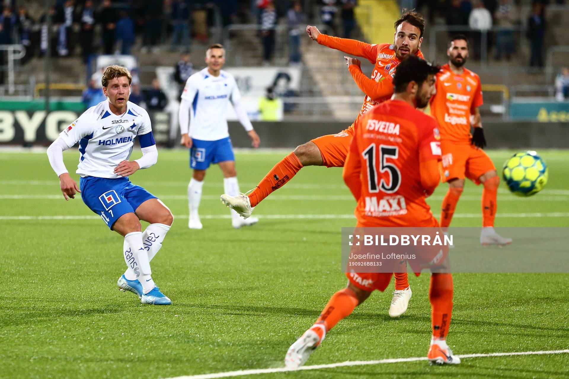 IFK Norrköpings Alexander Fransson skjuter in mål 3-0