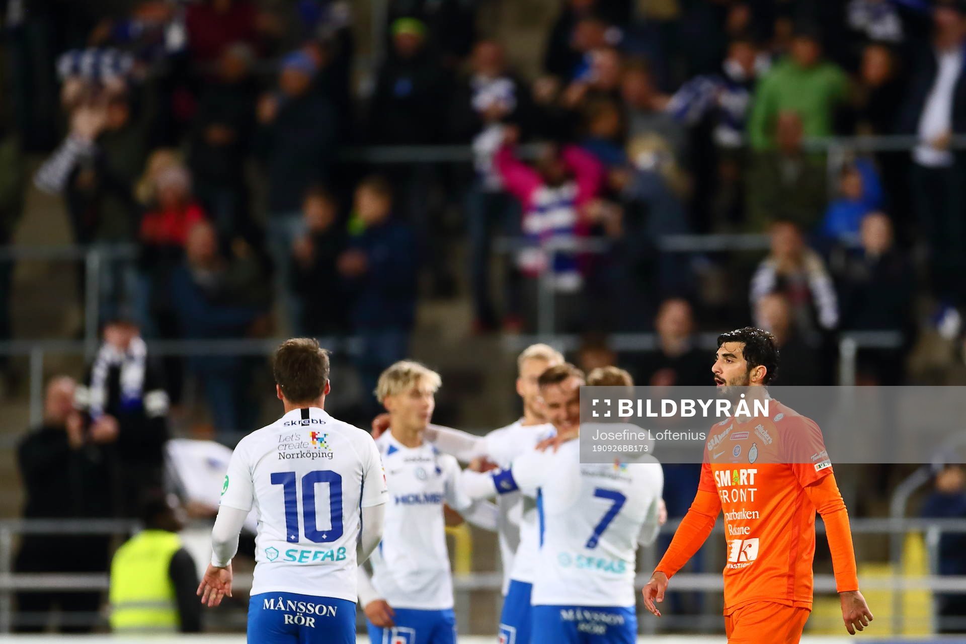 AFC Eskilstunas Sandro Tsveiba deppar medan IFK