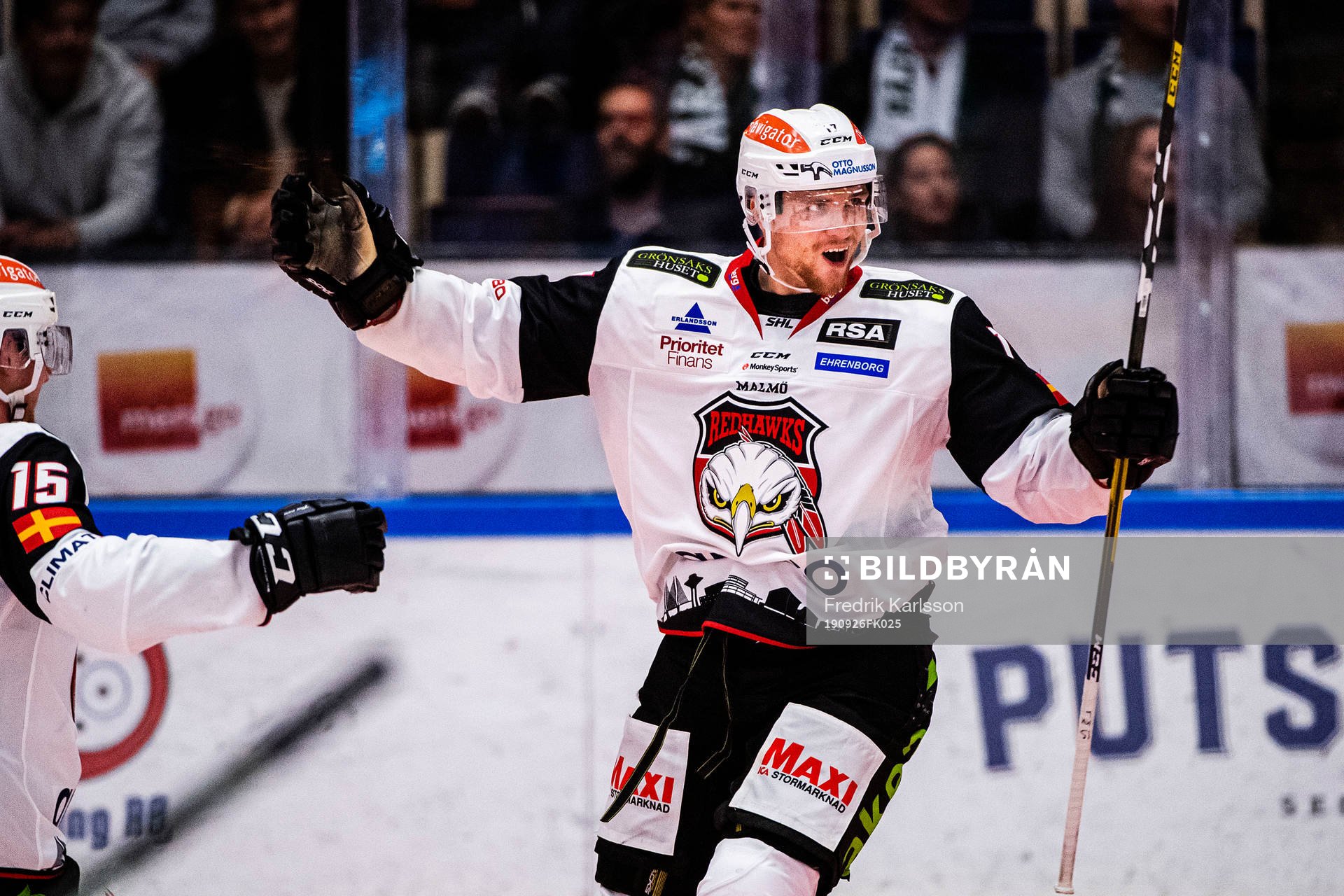 Malmö Redhawks Max Görtz jublar