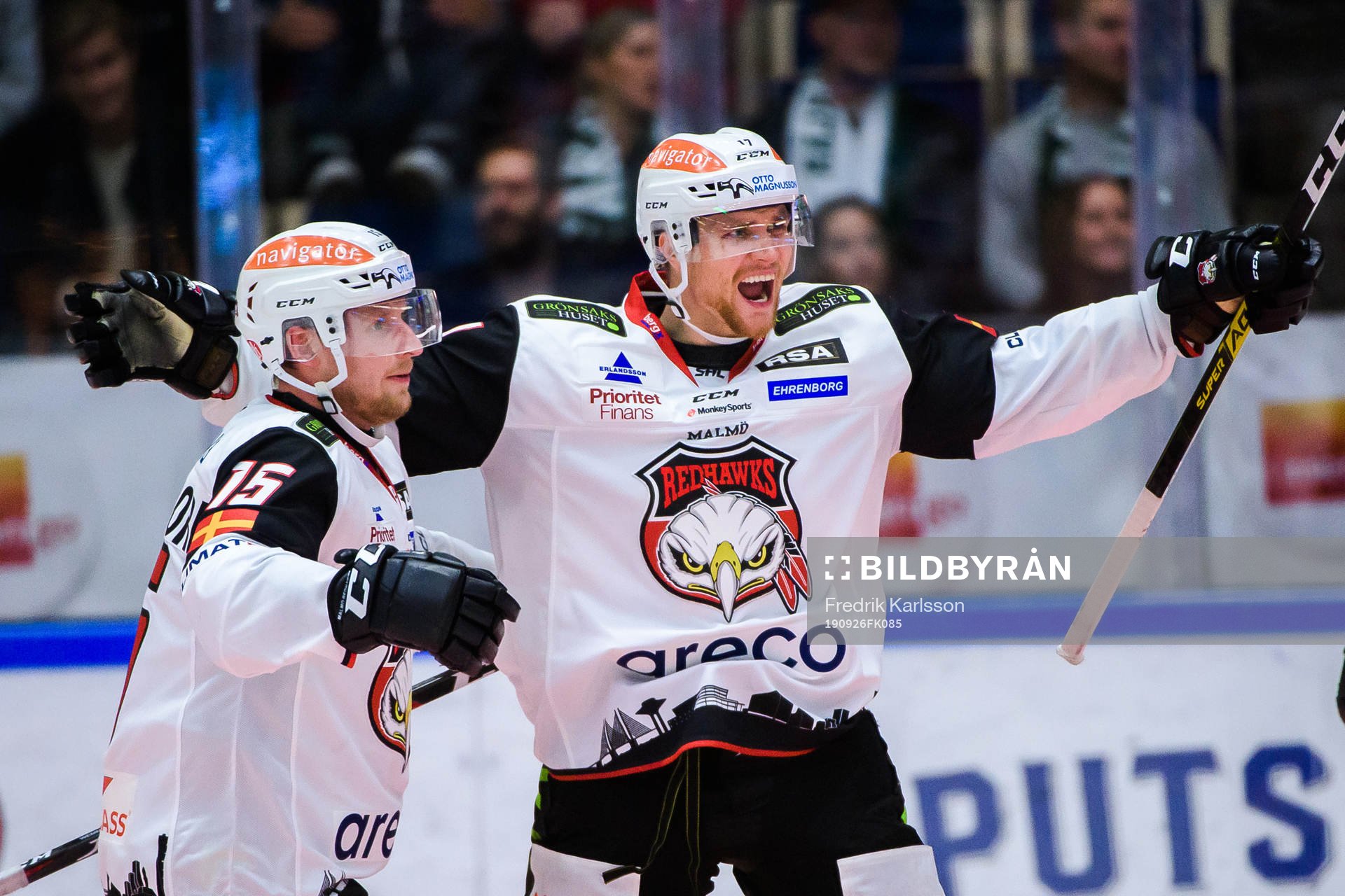 Malmö Redhawks Axel Wemmenborn och Max Görtz jublar