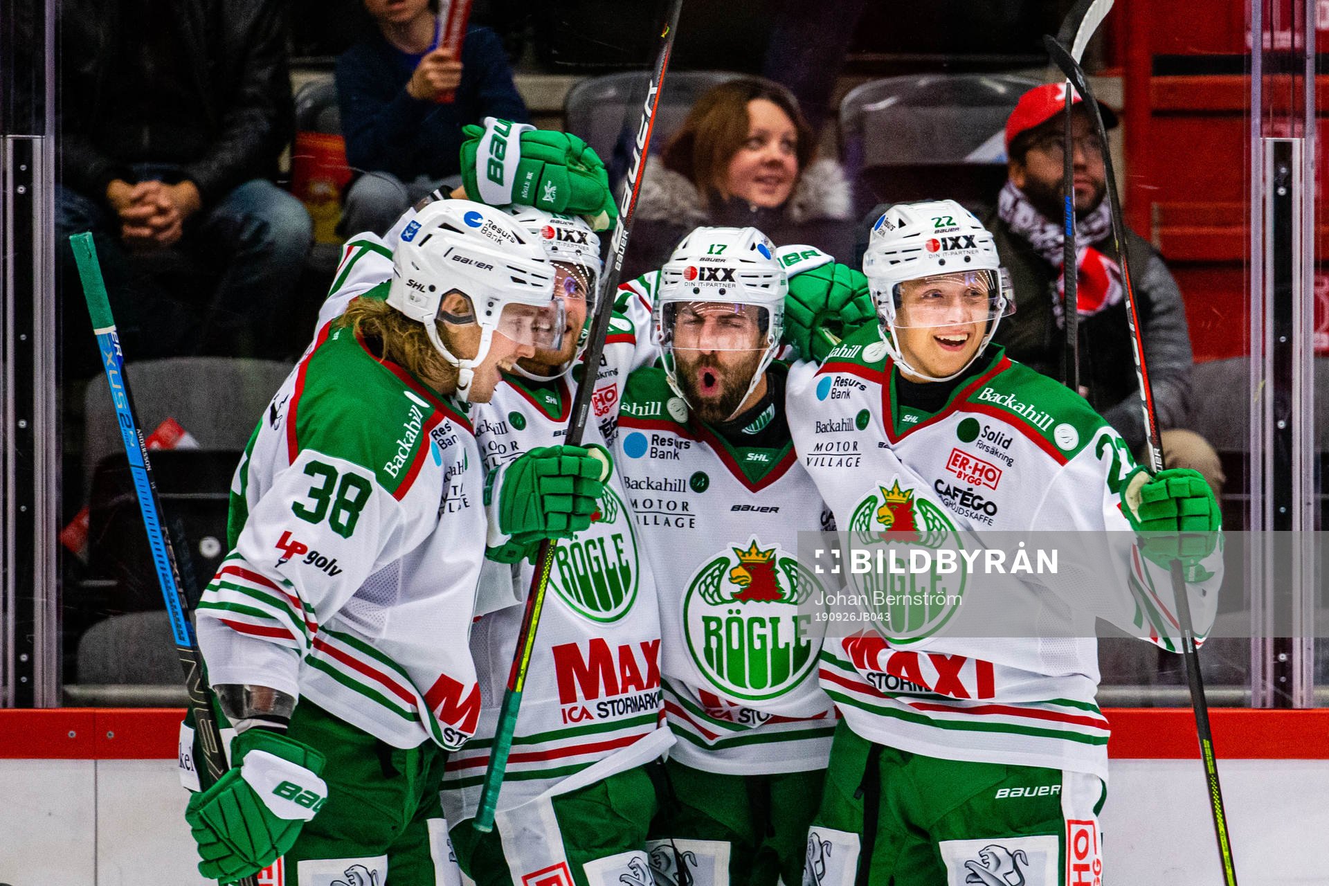 Rögles Taylor Matson jublar