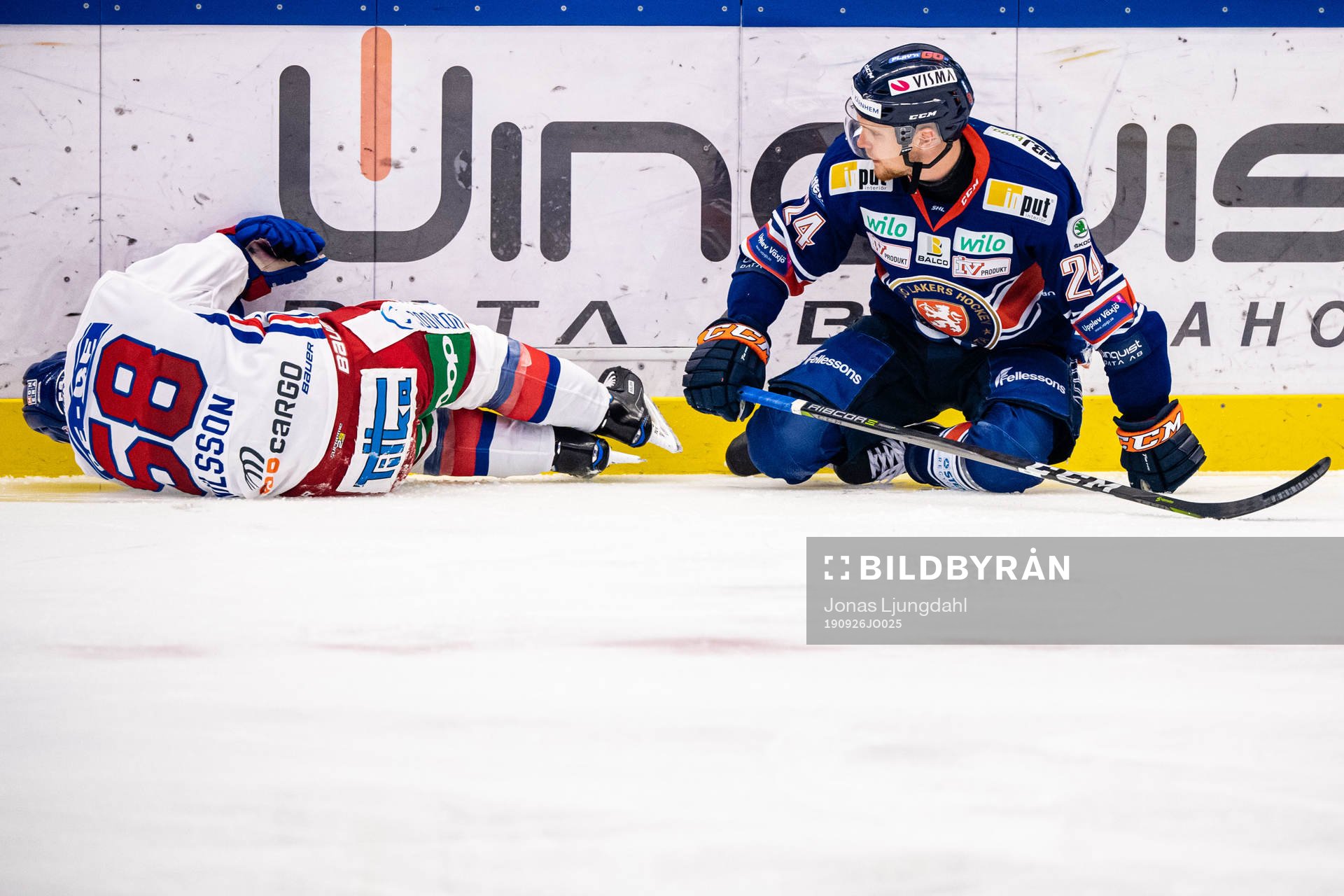 Oskarshamns Oskar Nilsson och Växjös Brendan Shinnimin