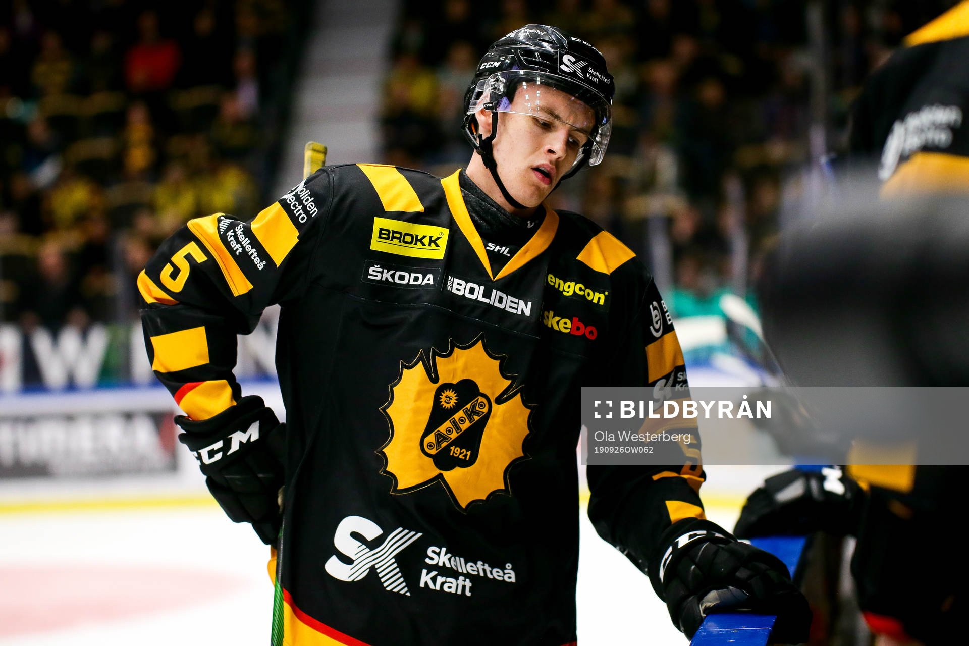 Skellefteås Philip Broberg fick ont