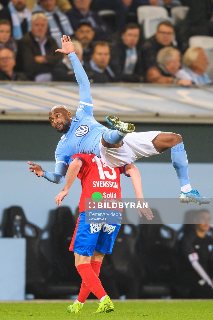 Malmö FFs Fouad Bachirou och Helsingborgs Max Svensson