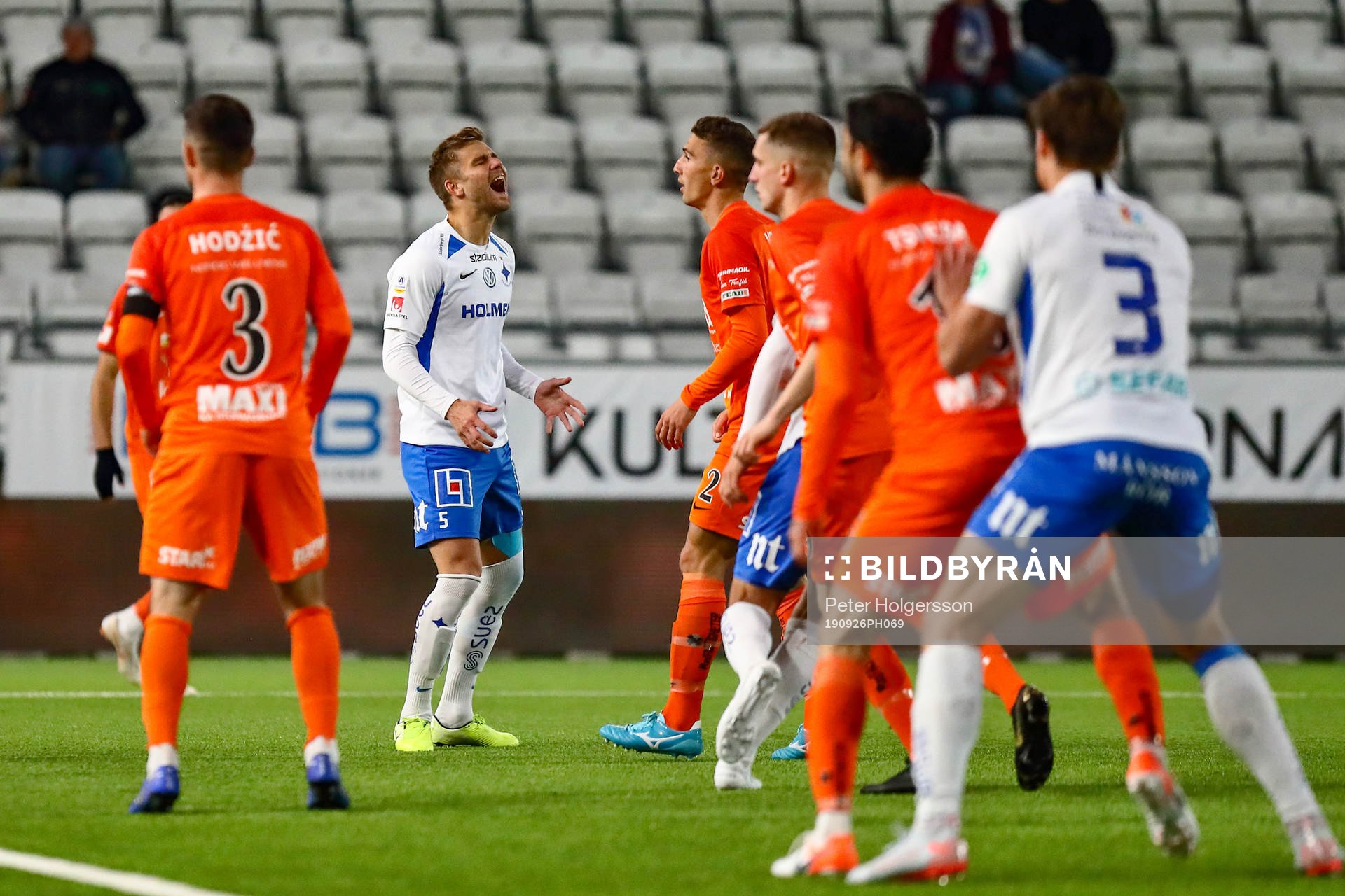 IFK Norrköpings Christoffer Nyman reagerar