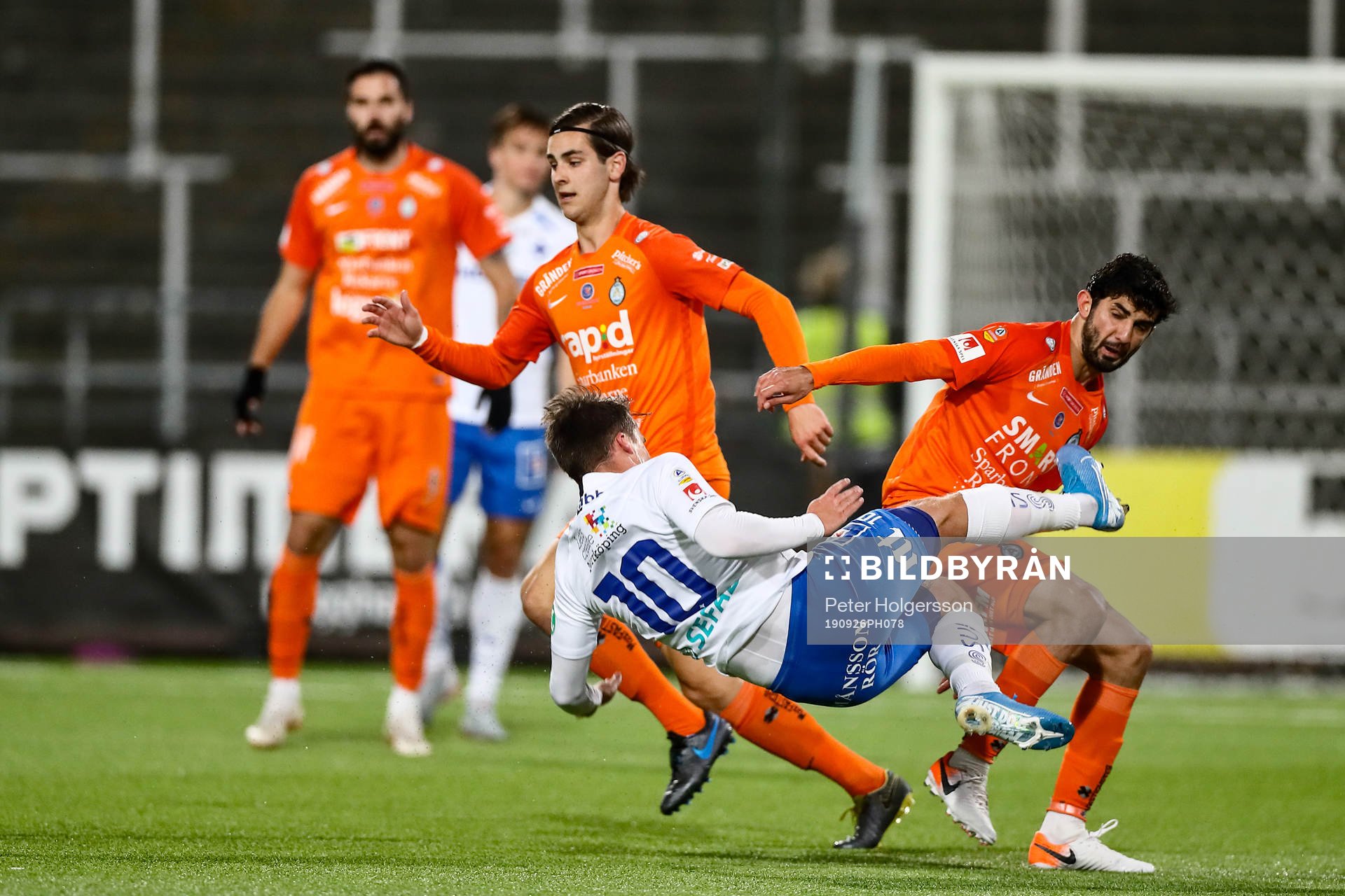 AFC Eskilstunas Adi Nalic och IFK Norrköpings Simon Skrabb
