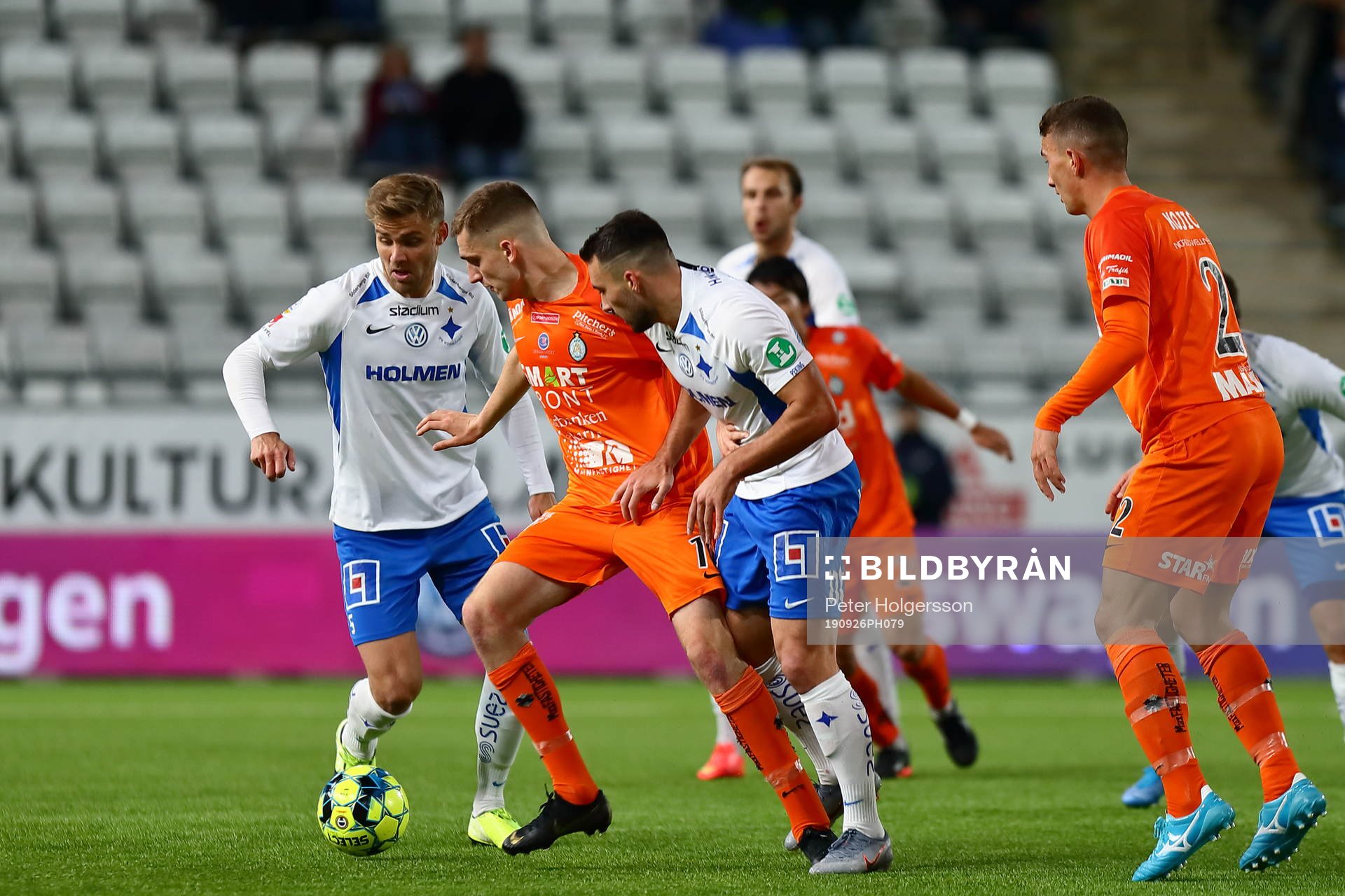 IFK Norrköpings Christoffer Nyman , AFC Eskilstunas Adnan