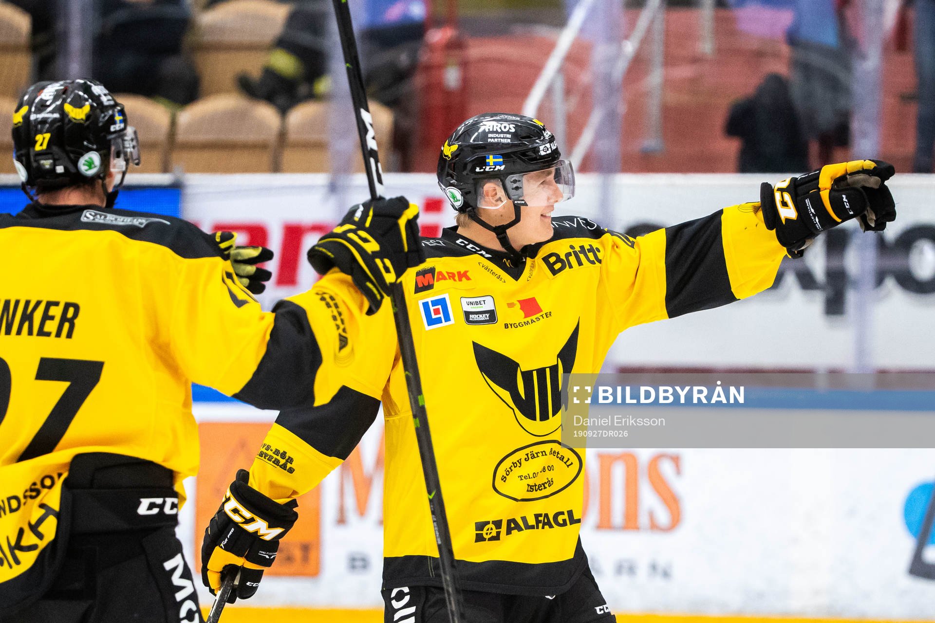 Västerås Isac Skedung jublar