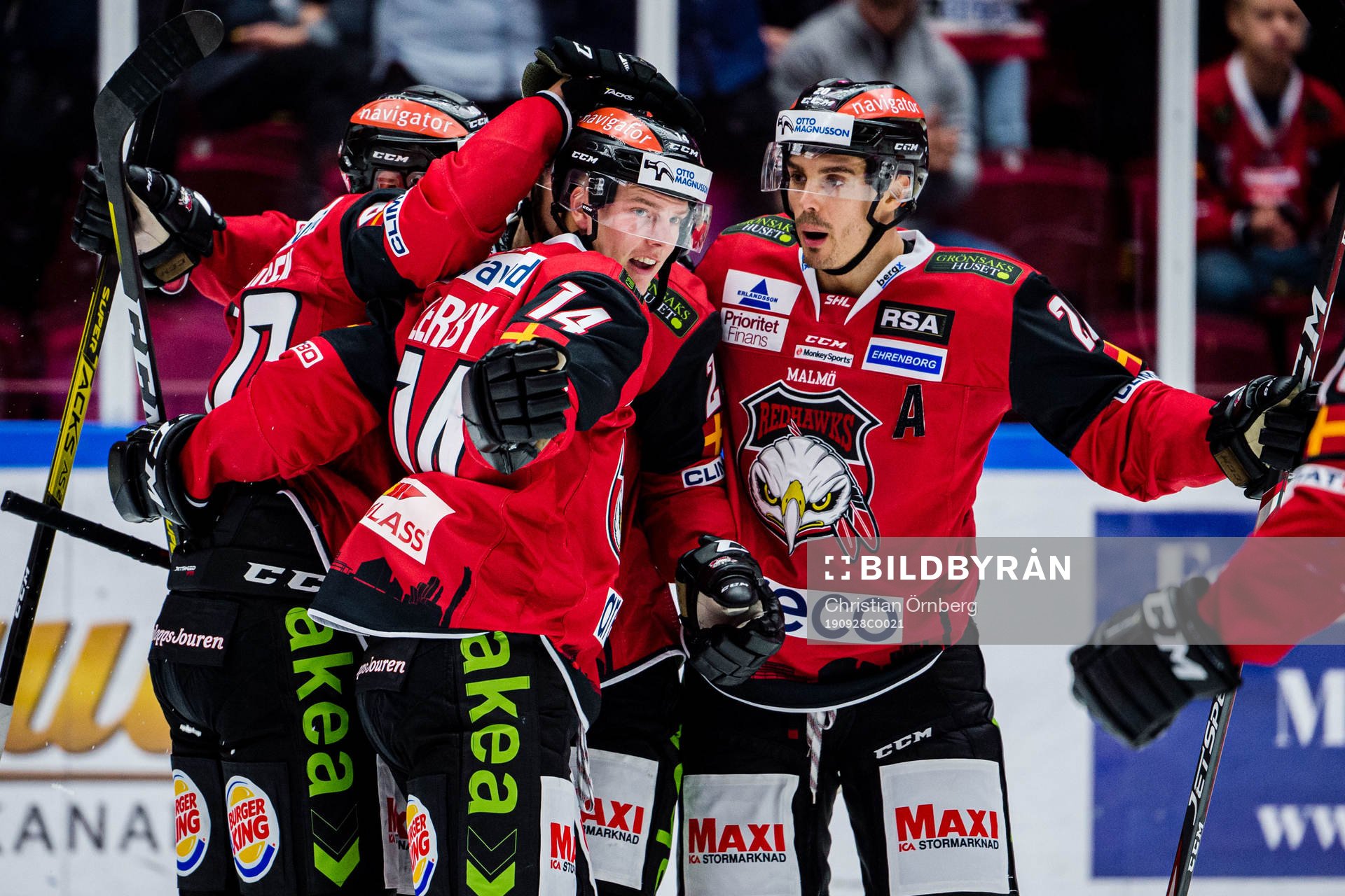 Malmö Redhawks Carl-Johan Lerby jublar