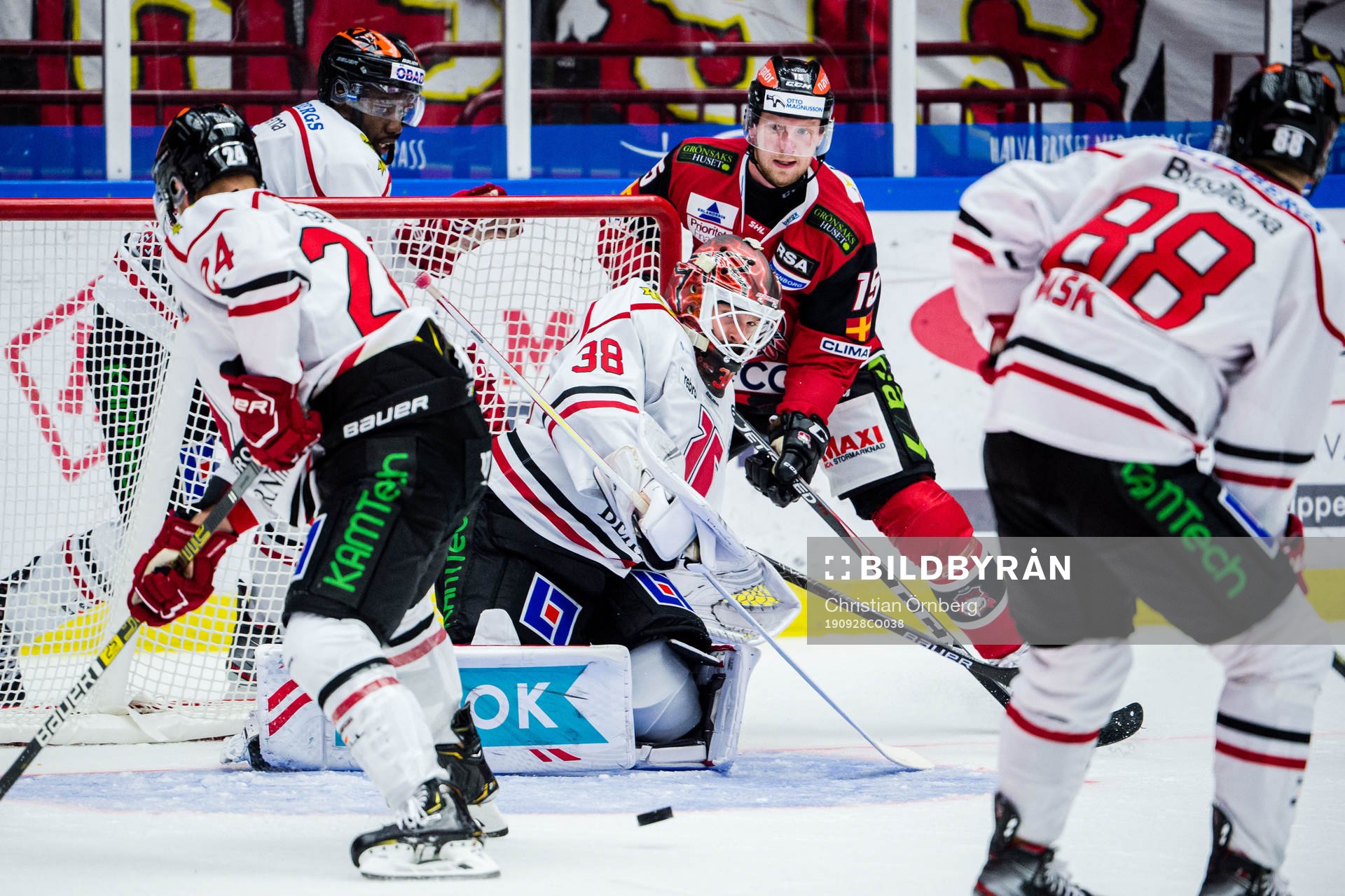 Malmö Redhawks Axel Wemmenborn mot Örebros Kalle