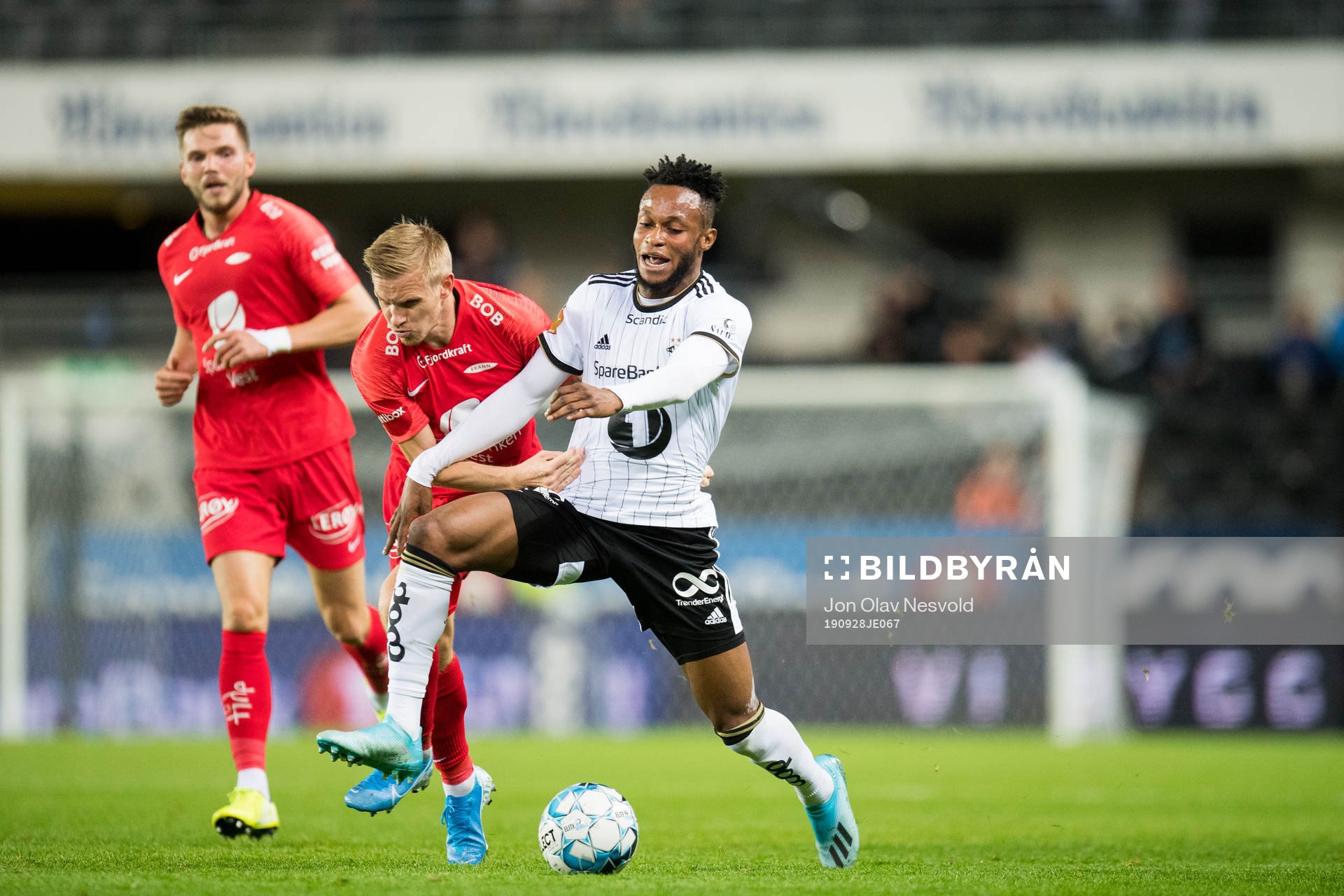 Taijo Teniste of Brann and Samuel Adegbenro of Rosenborg