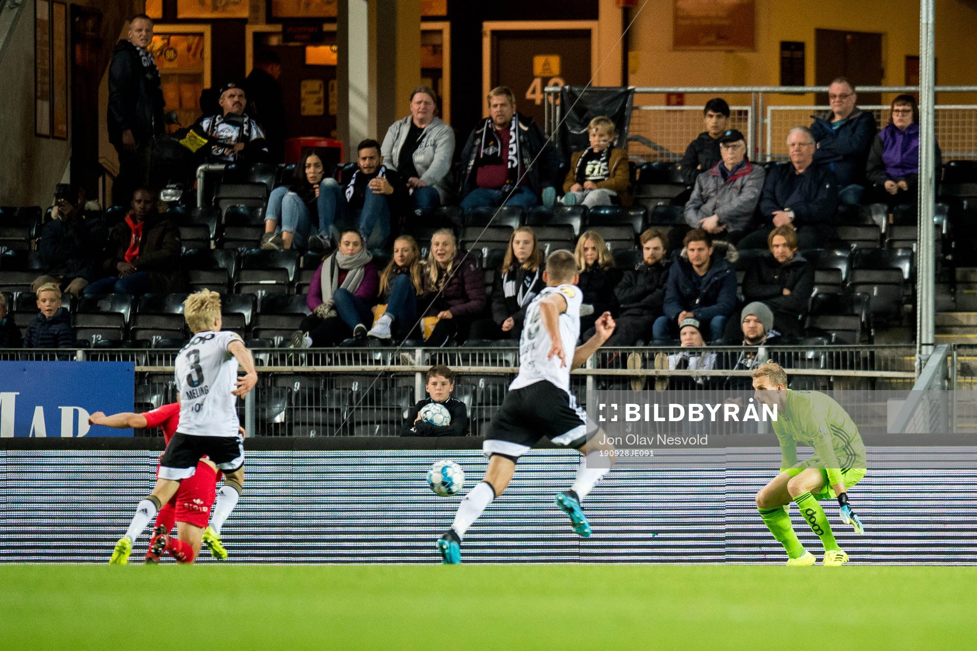 Thomas Grøgaard of Brann, Birger Meling and goalkeeper