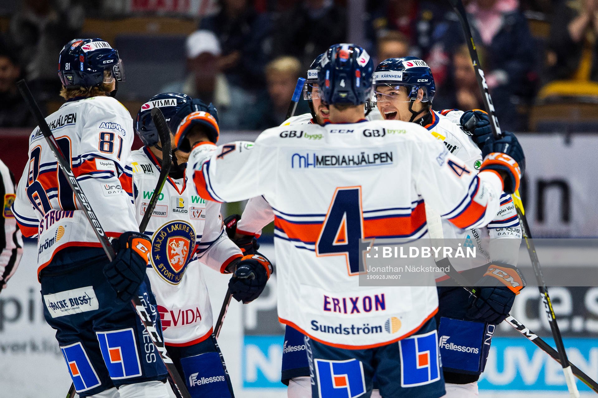 Växjös Marcus Davidsson jublar