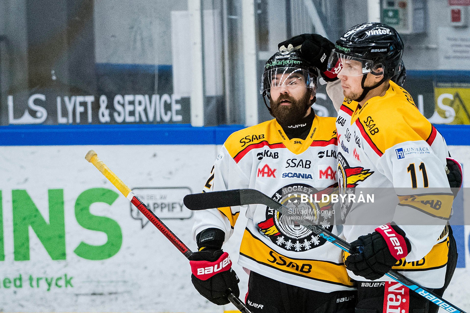 Luleås Petter Emanuelsson jublar