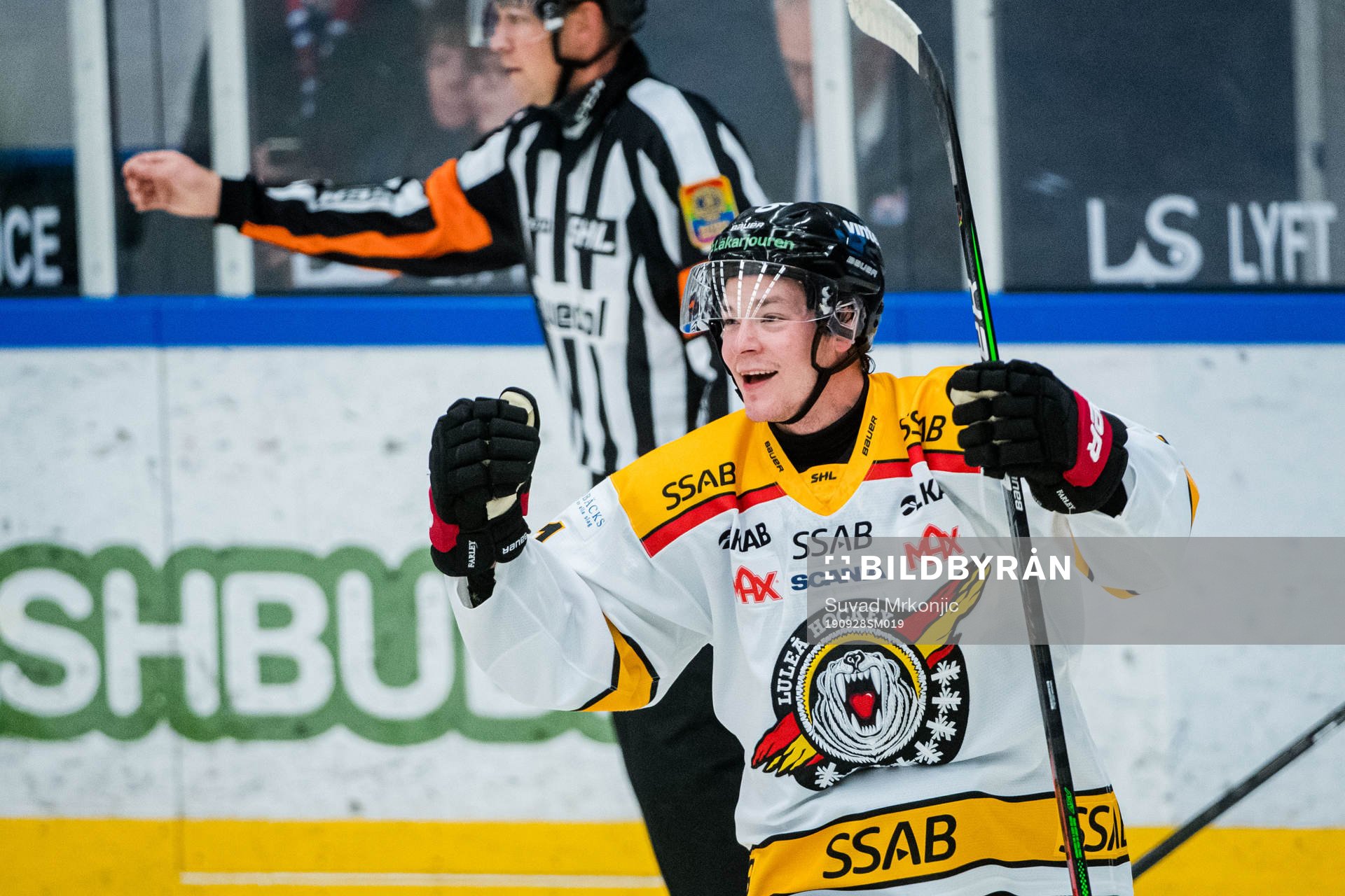 Luleås Austin Farley jublar