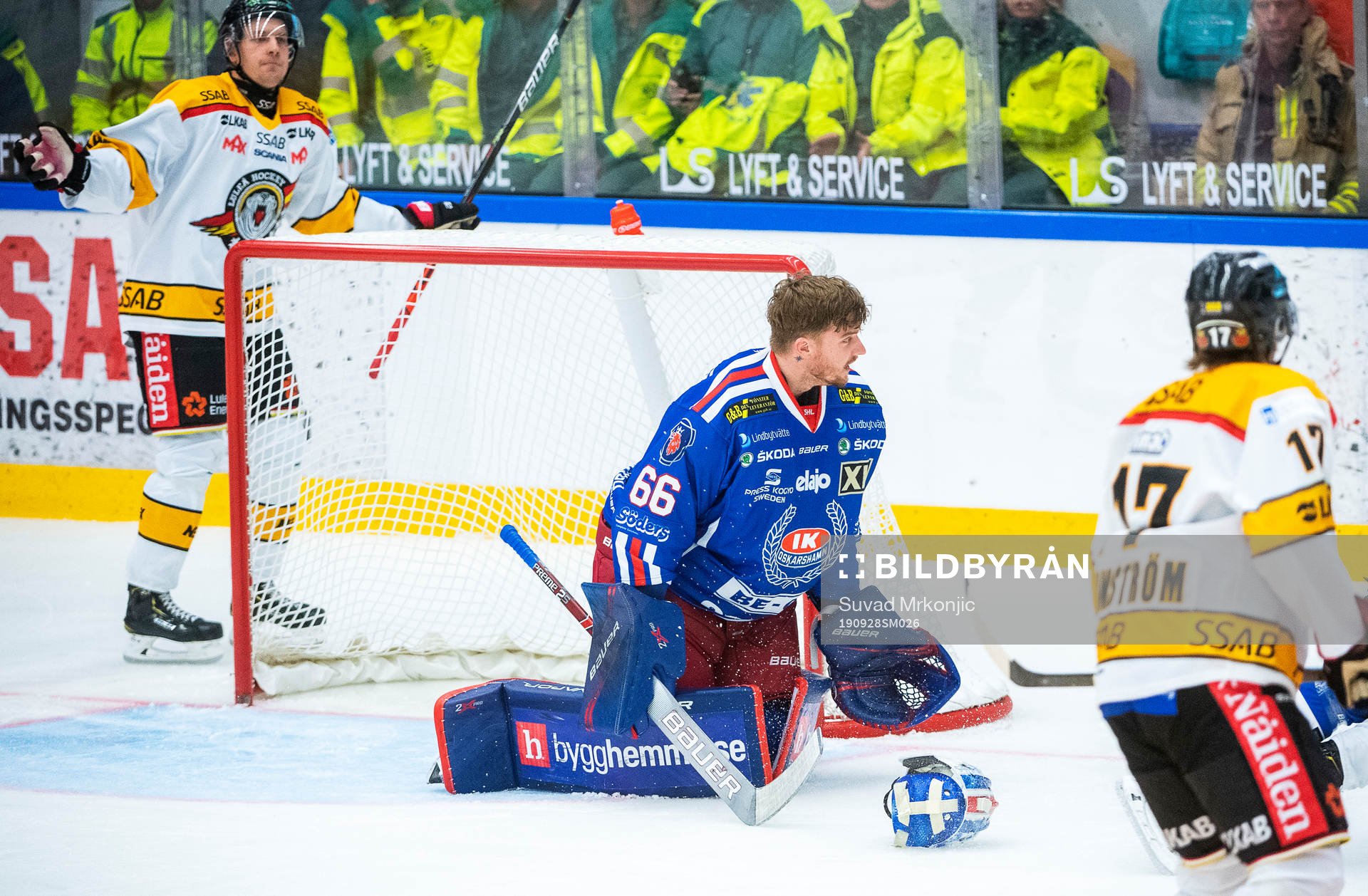 Oskarshamns målvakt Tex Williamsson får problem med