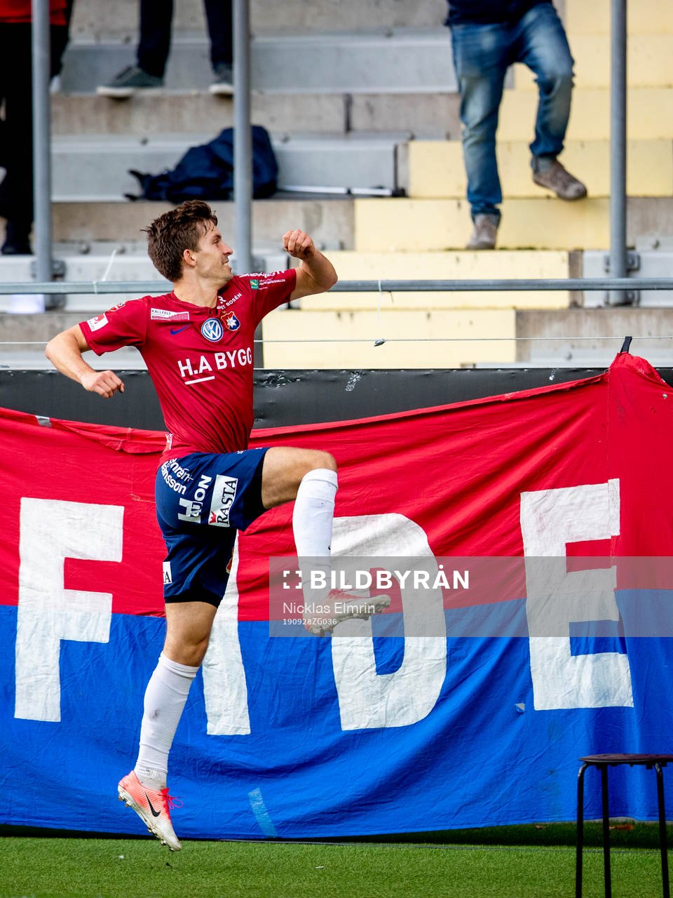 Örgrytes Daniel Paulson jublar efter sitt 3-1 mål under fotbollsmatchen i Superettan mellan Örgryte och Brommapojkarna den 28 september 2019 i Göteborg.