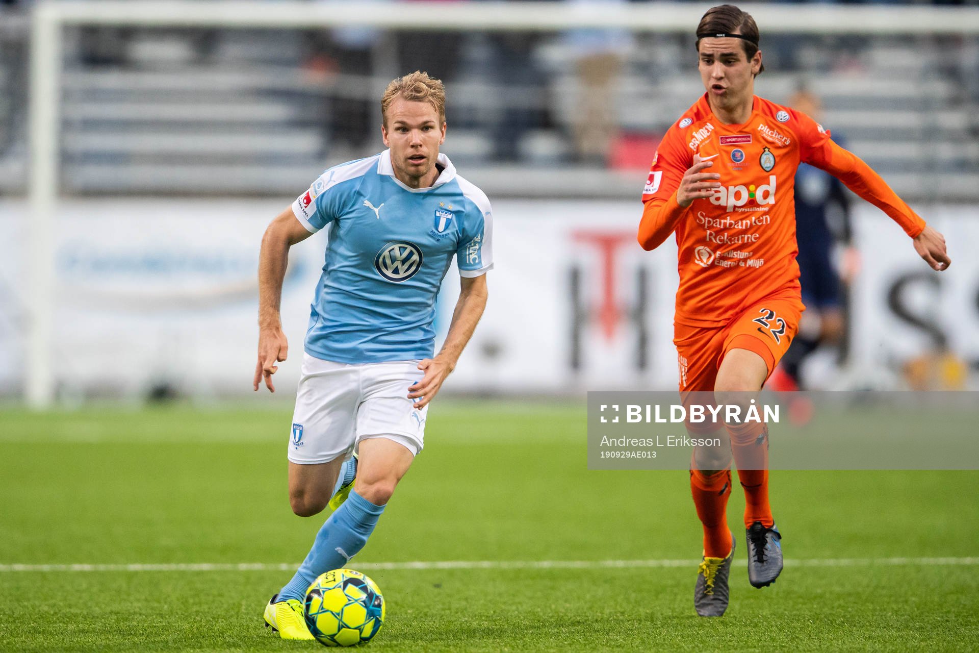 Malmö FFs Oscar Lewicki och AFC Eskilstunas Adi Nalic