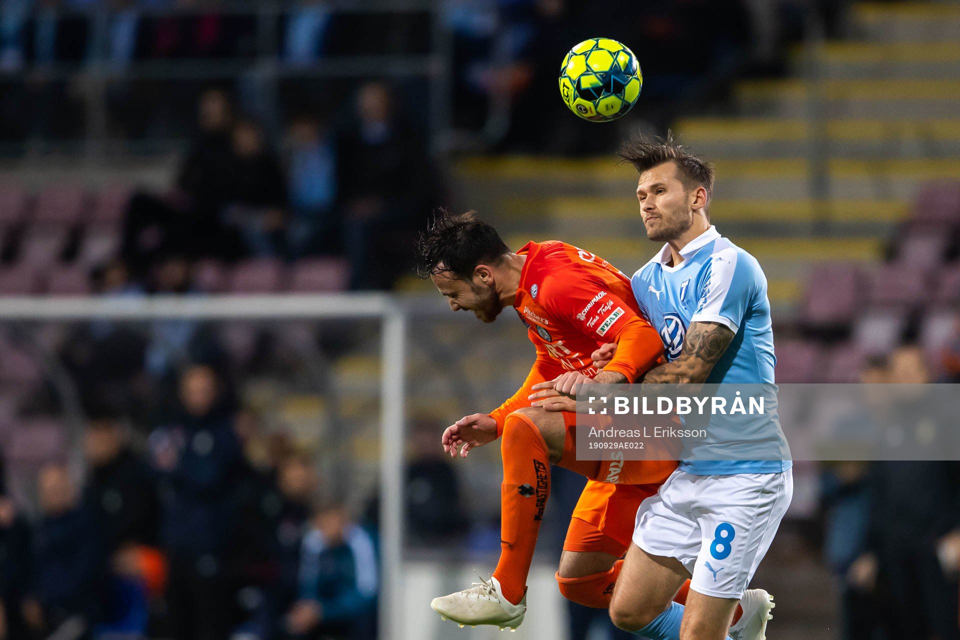 AFC Eskilstunas Dzenis Kozica och Malmö FFs Arnór