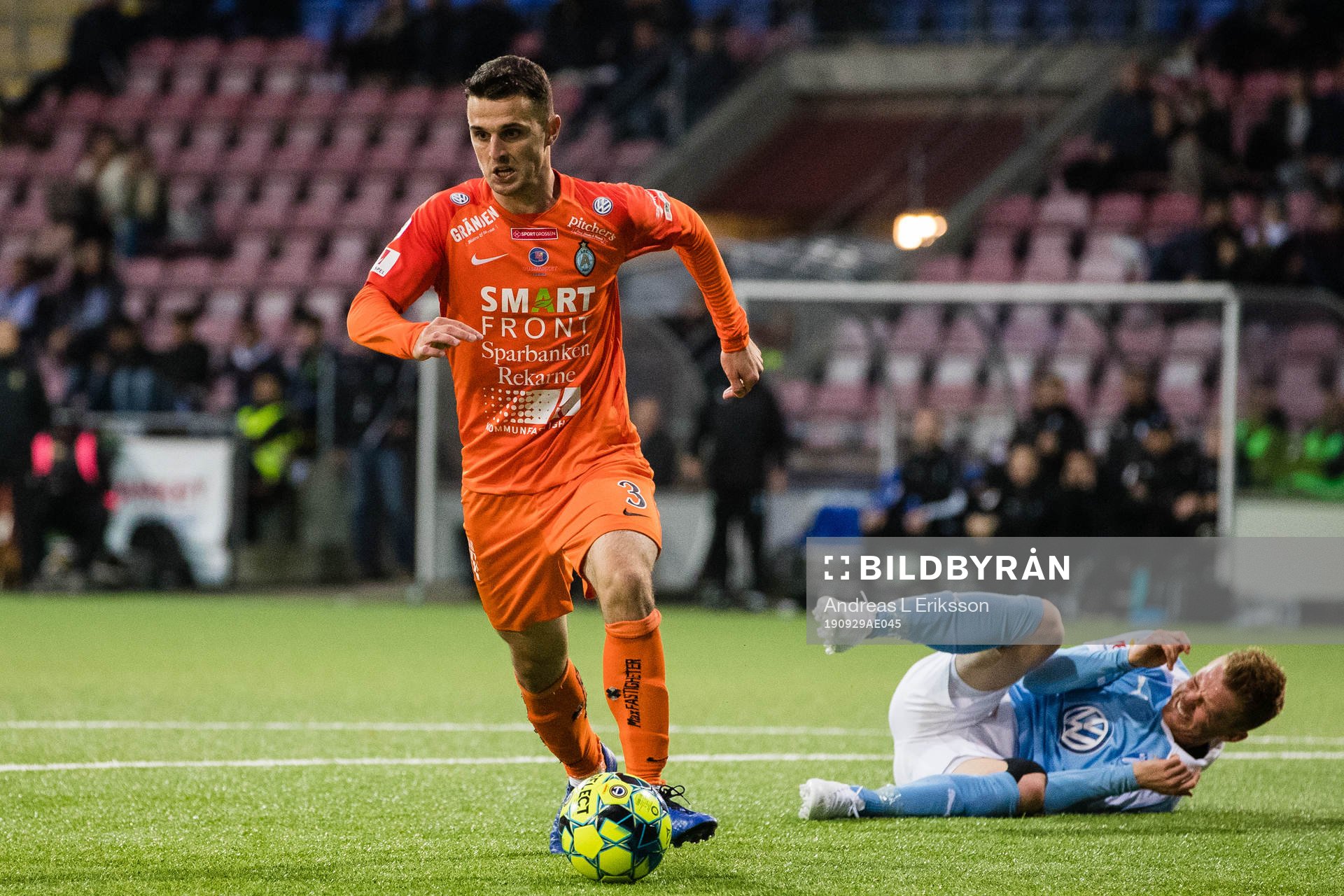 AFC Eskilstunas Kadir Hodzic och Malmö FFs Anders