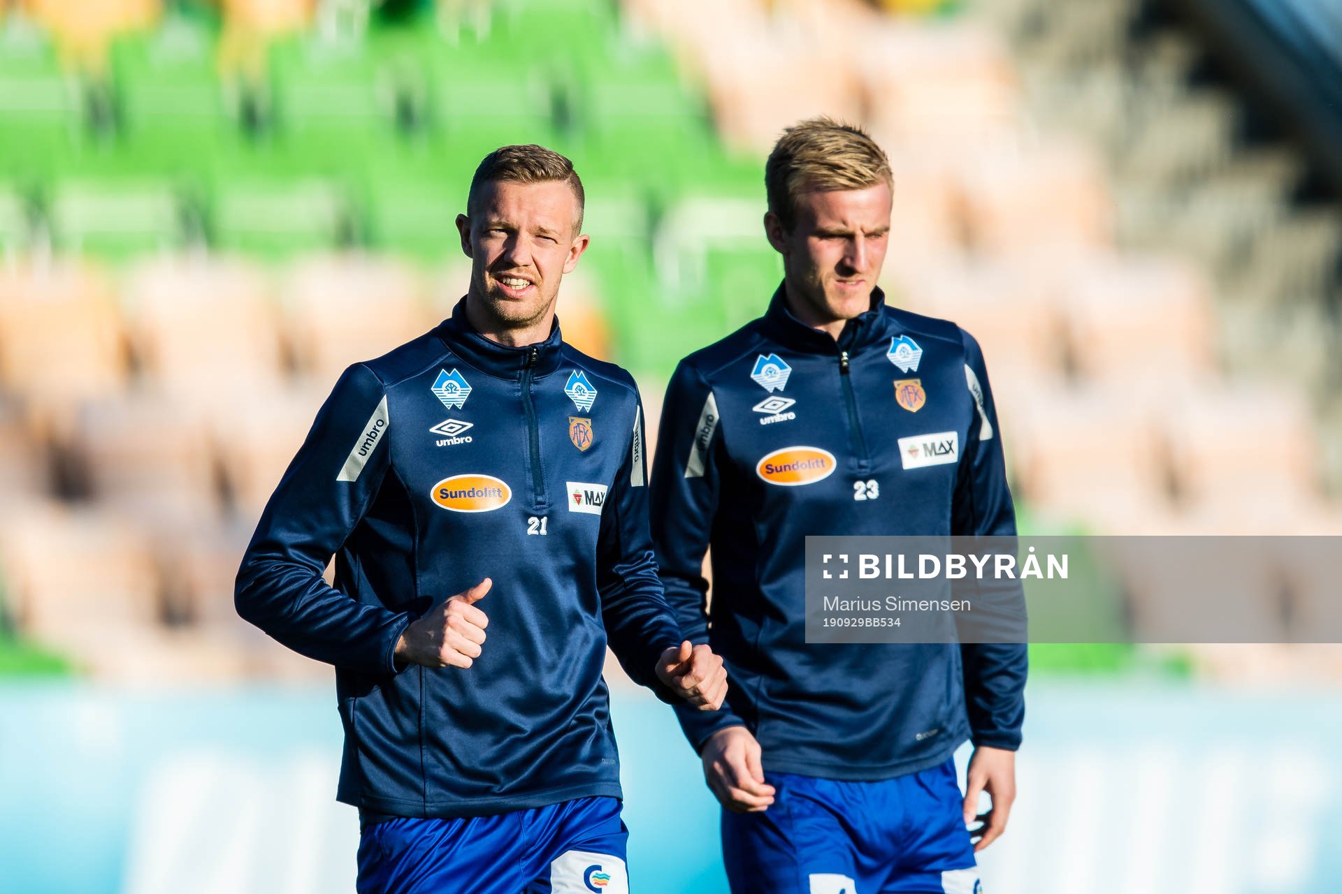 Peter Orry Larsen of Aalesund and Torbjørn Agdestein of