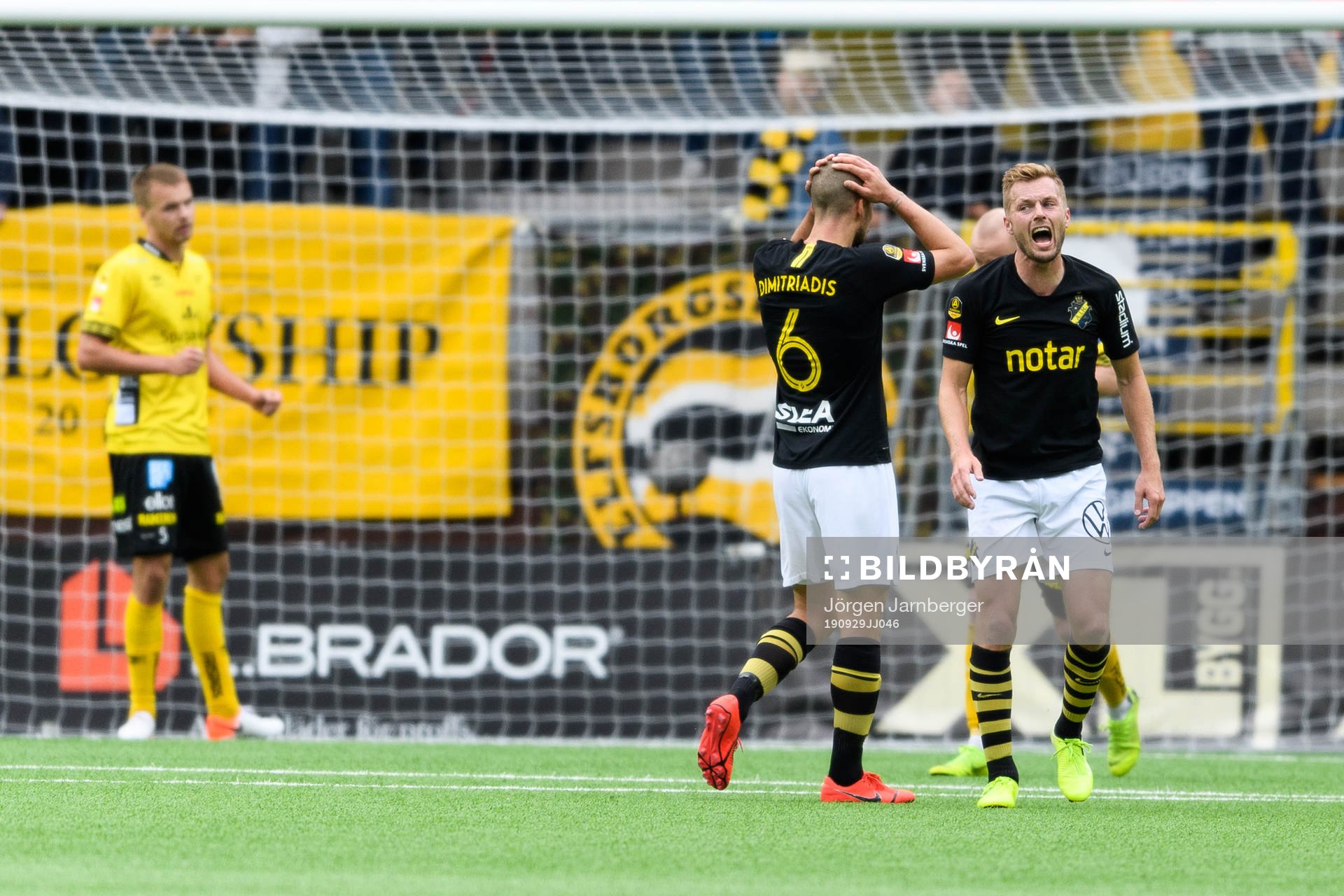 s Sebastian Larsson och Panajotis Dimitriadis deppar eftere