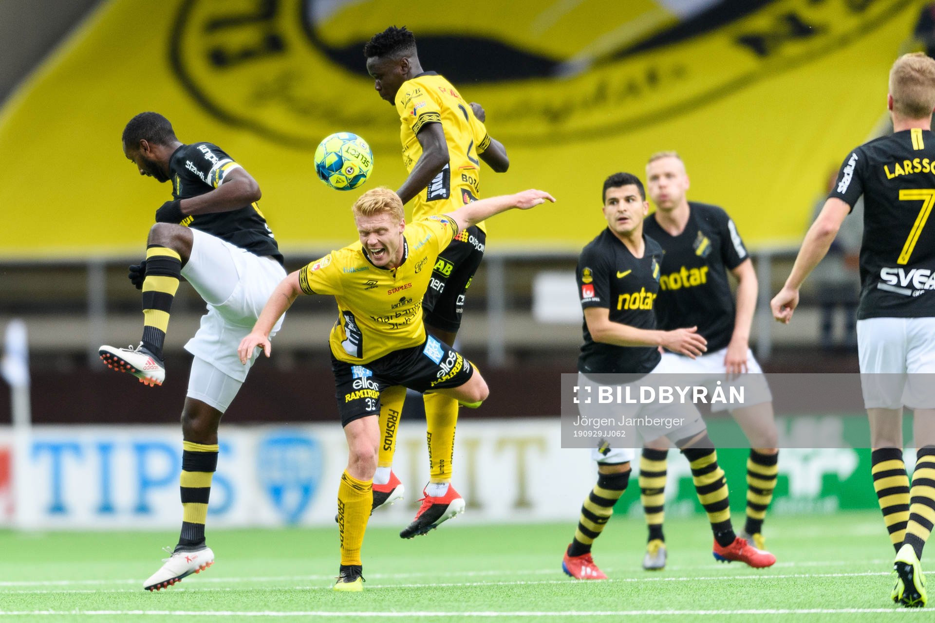 Elfsborgs Sivert Heltne Nilsen och Joseph Okumu