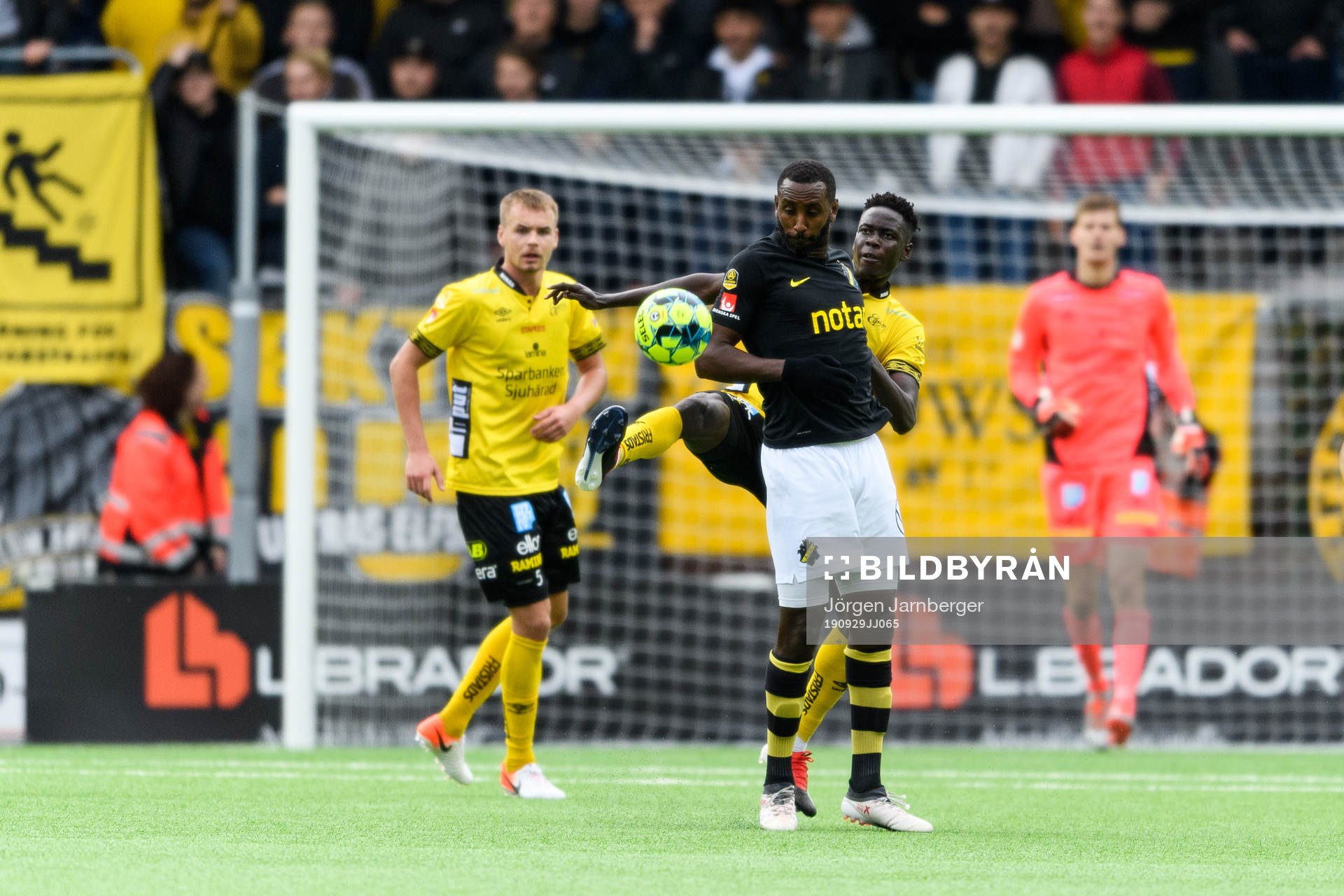 s Henok Goitom  och Elfsborgs Joseph Okumu