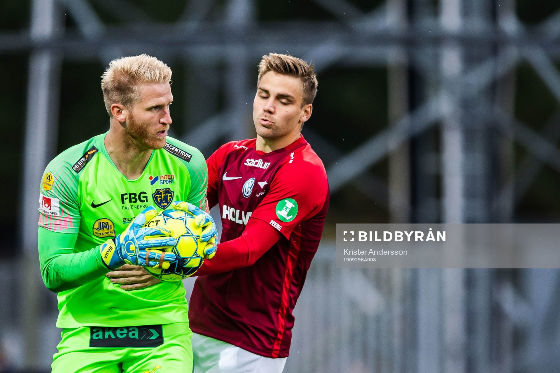 Falkenbergs målvakt Hampus Nilsson och IFK Norrköpings