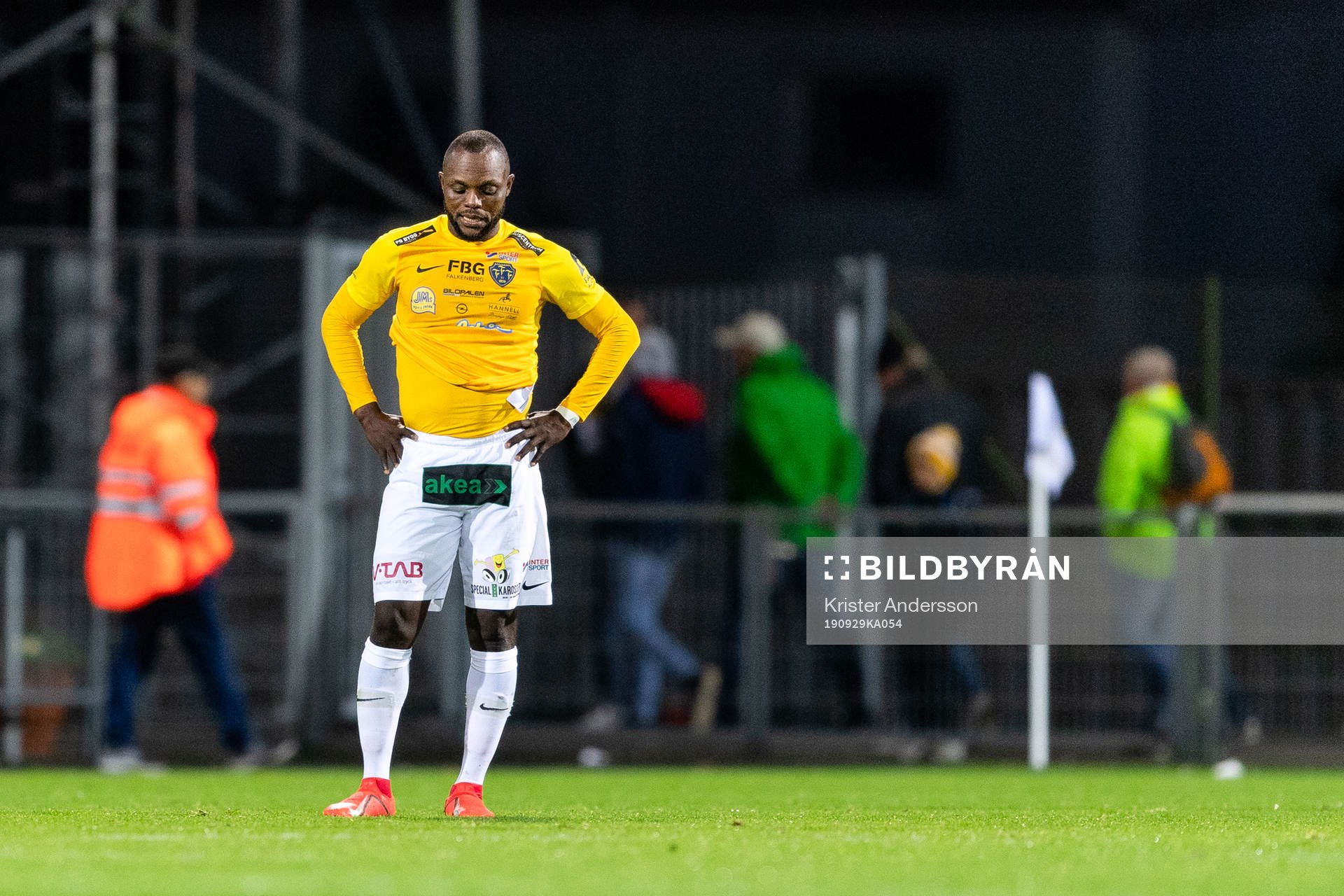 Falkenbergs John Chibuike deppar