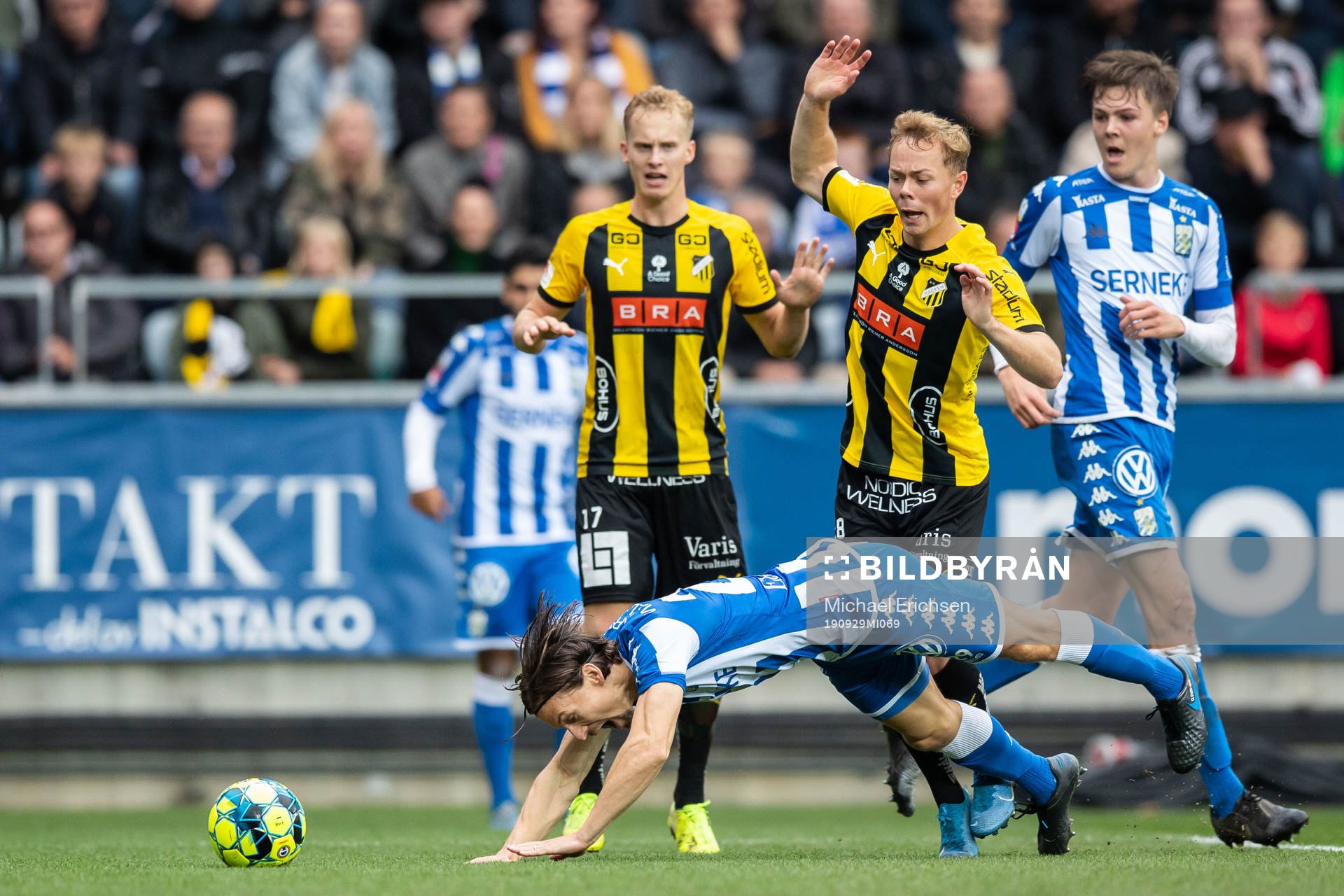 IFK Göteborgs Lasse Vibe faller