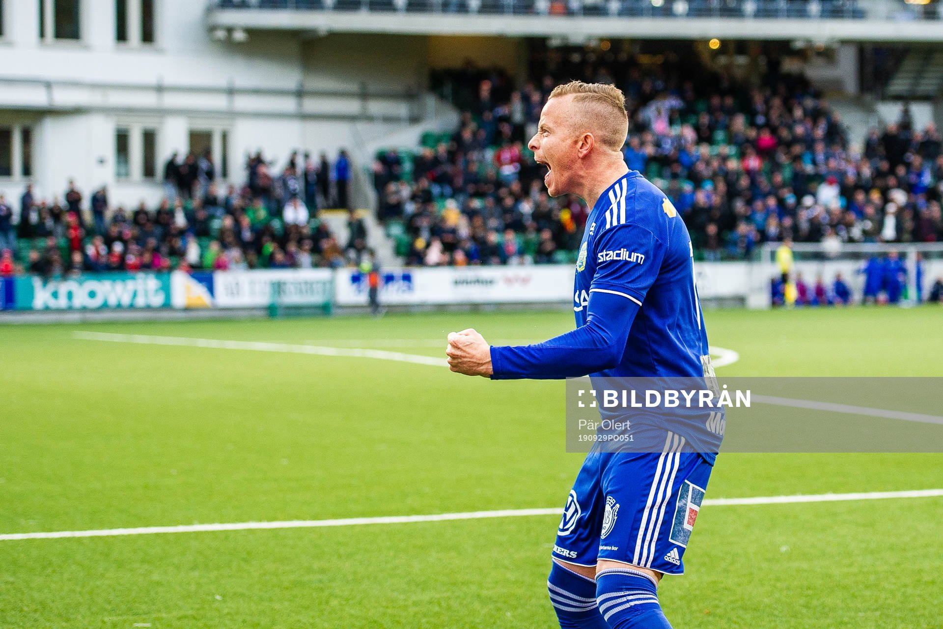 Sundsvalls Tobias Eriksson jublar